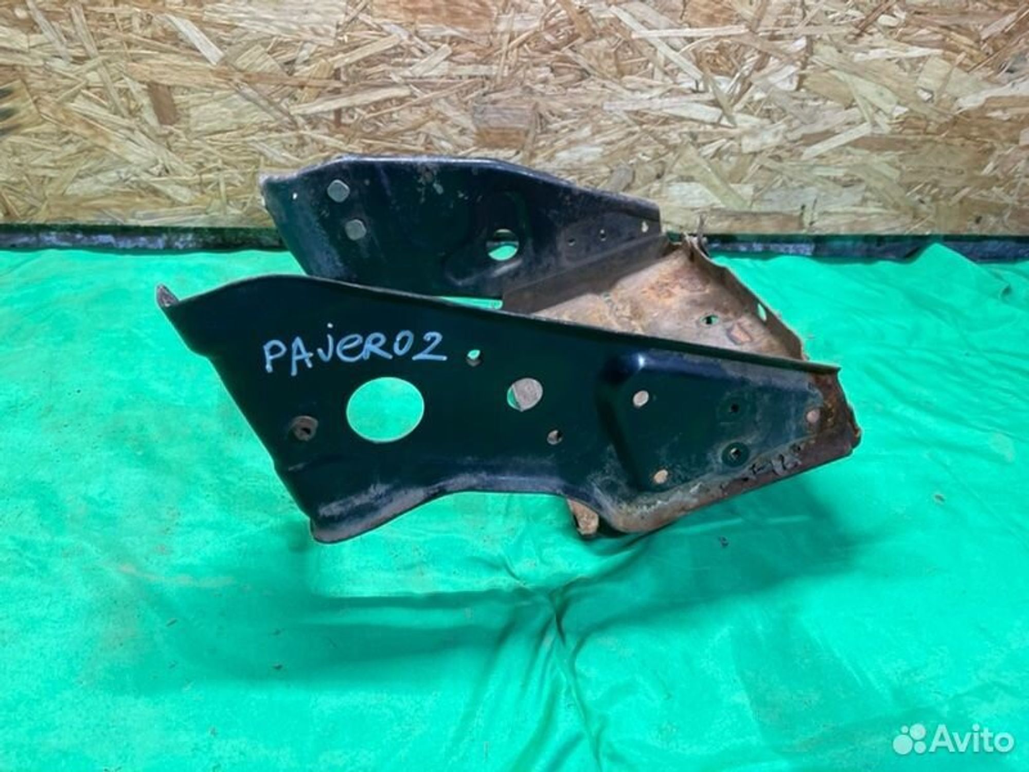 Подставка под аккумулятор Mitsubishi Pajero 6G72, 1000 рублей, Семиозерка