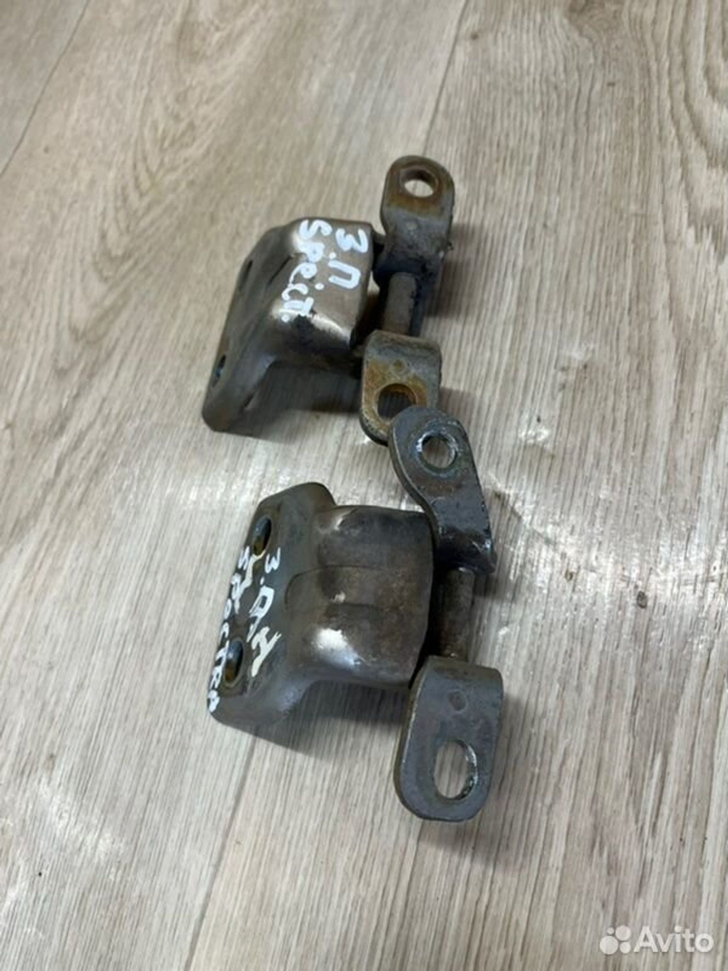 Петля двери задняя правая Kia Spectra SD S6D 2007, 1000 рублей, Семиозерка