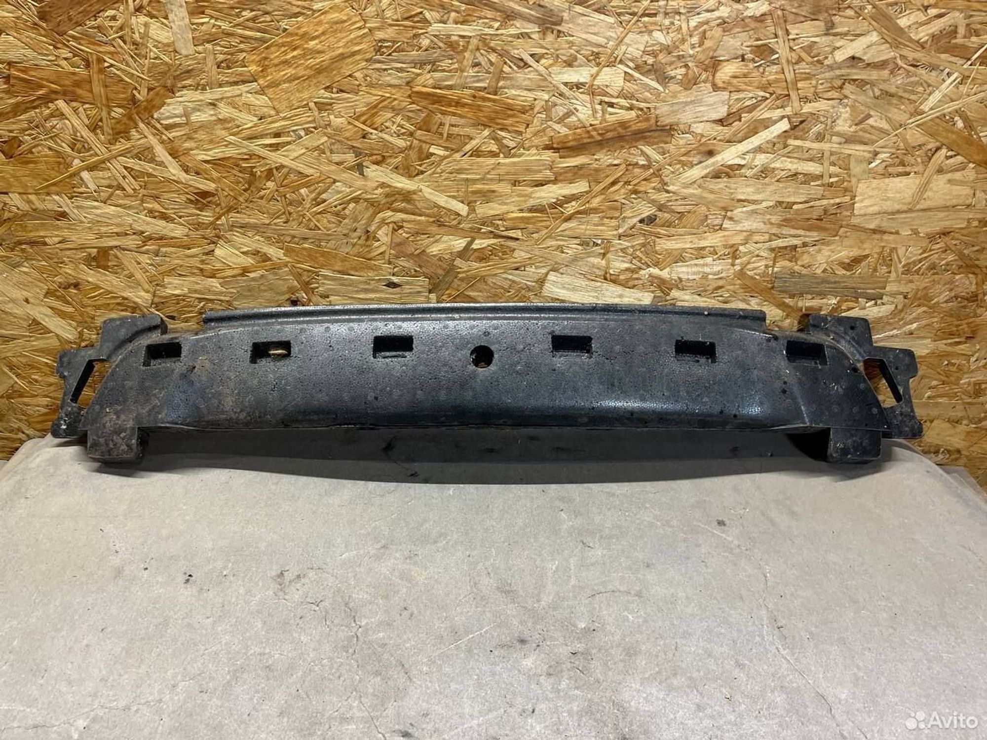 Адсорбер переднего бампера Volvo xc70, 1200 рублей, Семиозерка