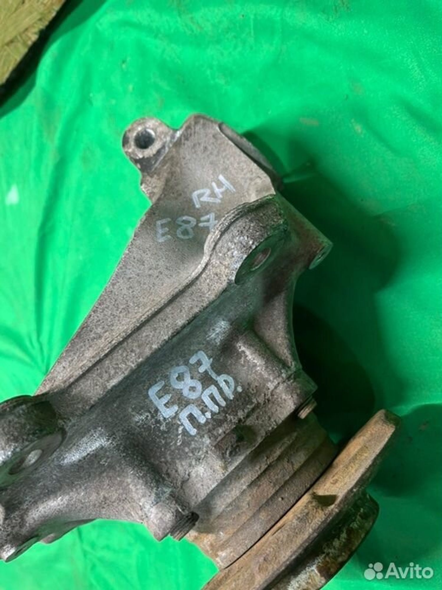 Кулак поворотный передний правый Bmw 1 E87 M47D20, 2600 рублей, Семиозерка