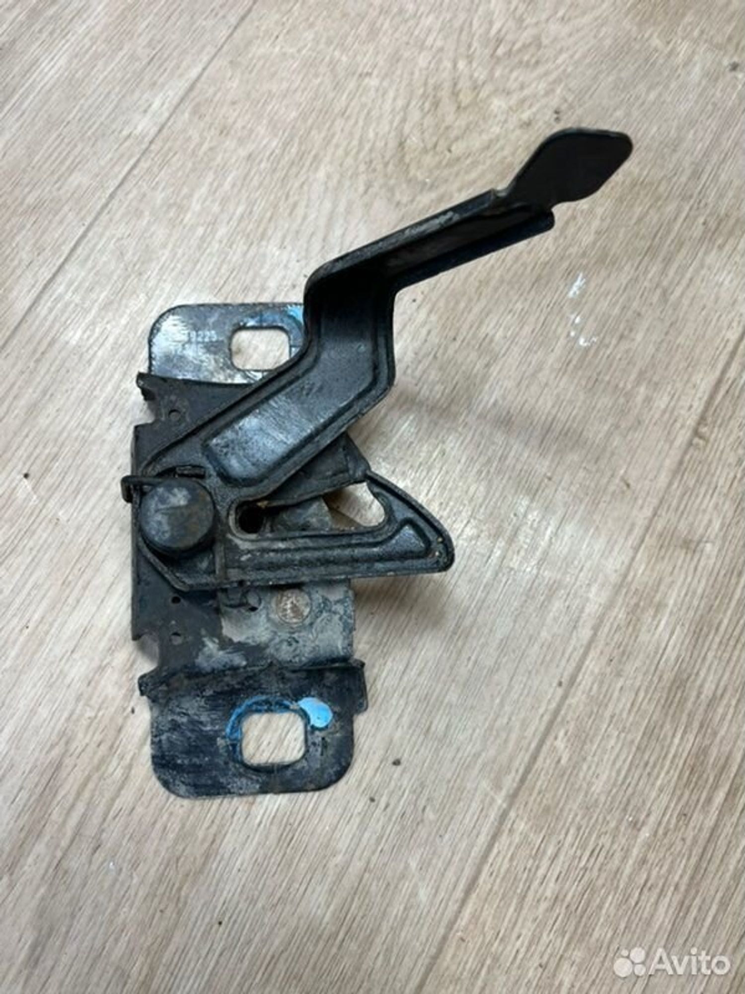 Замок капота Chevrolet Cobalt B15D2 2015, 1000 рублей, Семиозерка