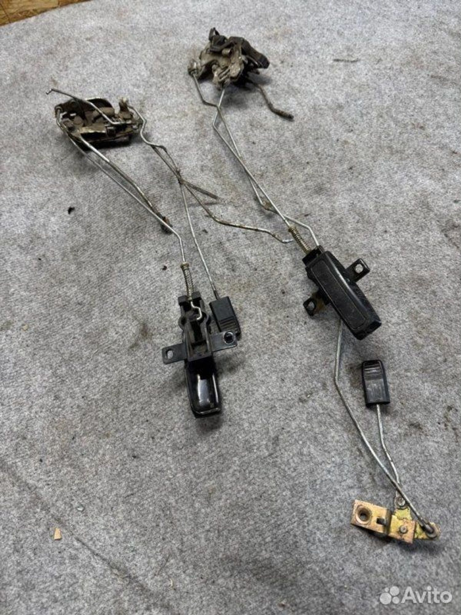 Замок боковой двери Isuzu Trooper 4JB1 1991, 1000 рублей, Семиозерка