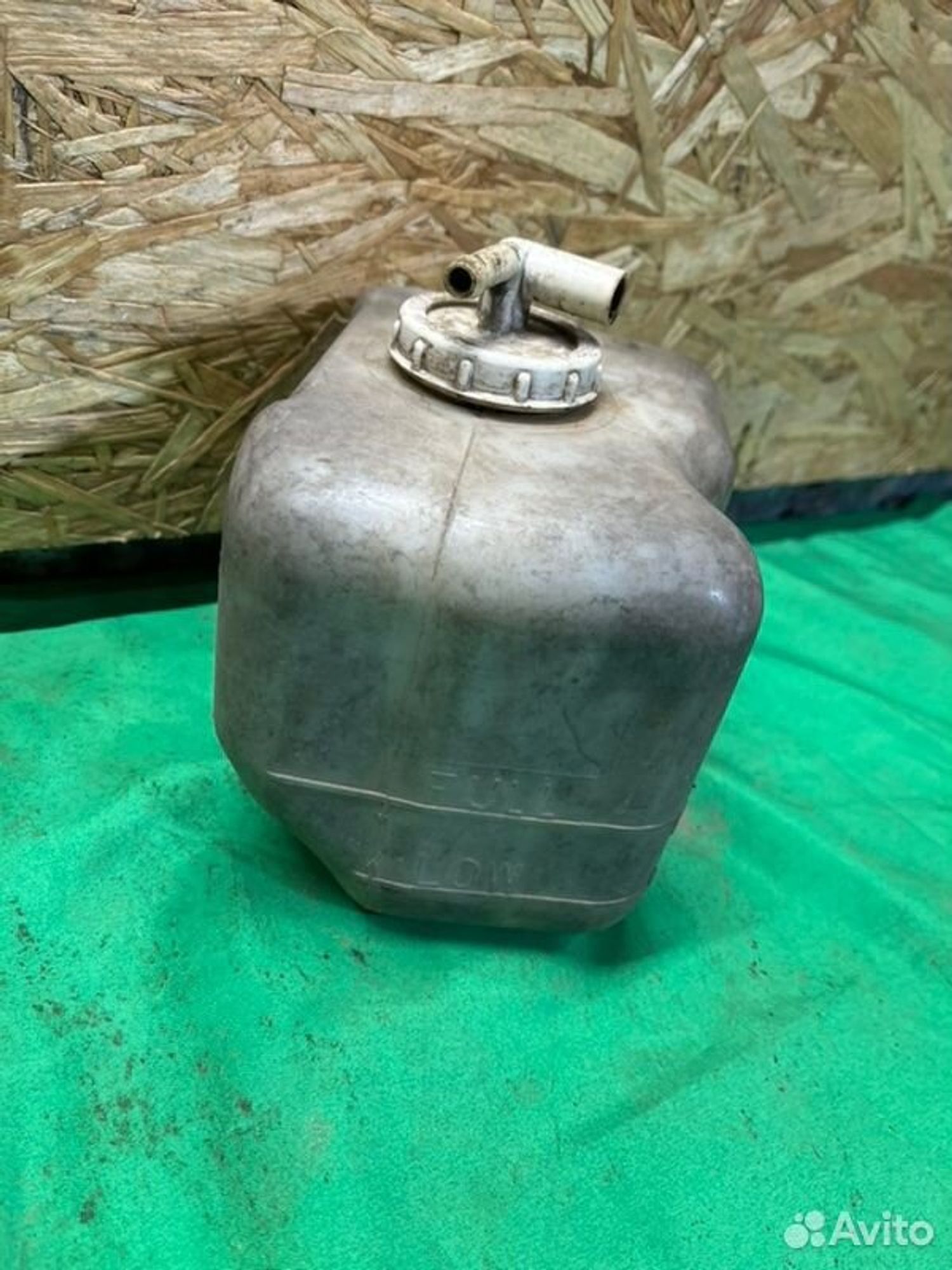 Бачок расширительный Mitsubishi Pajero 6G72 1993, 700 рублей, Семиозерка