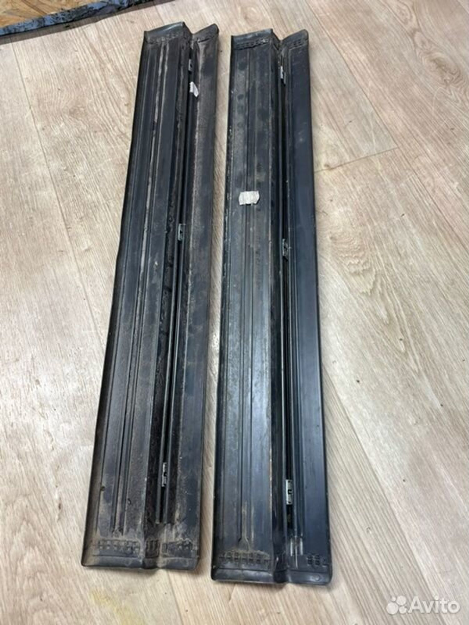 Декоративная накладка порога Mercedes E240 W210, 1000 рублей, Семиозерка