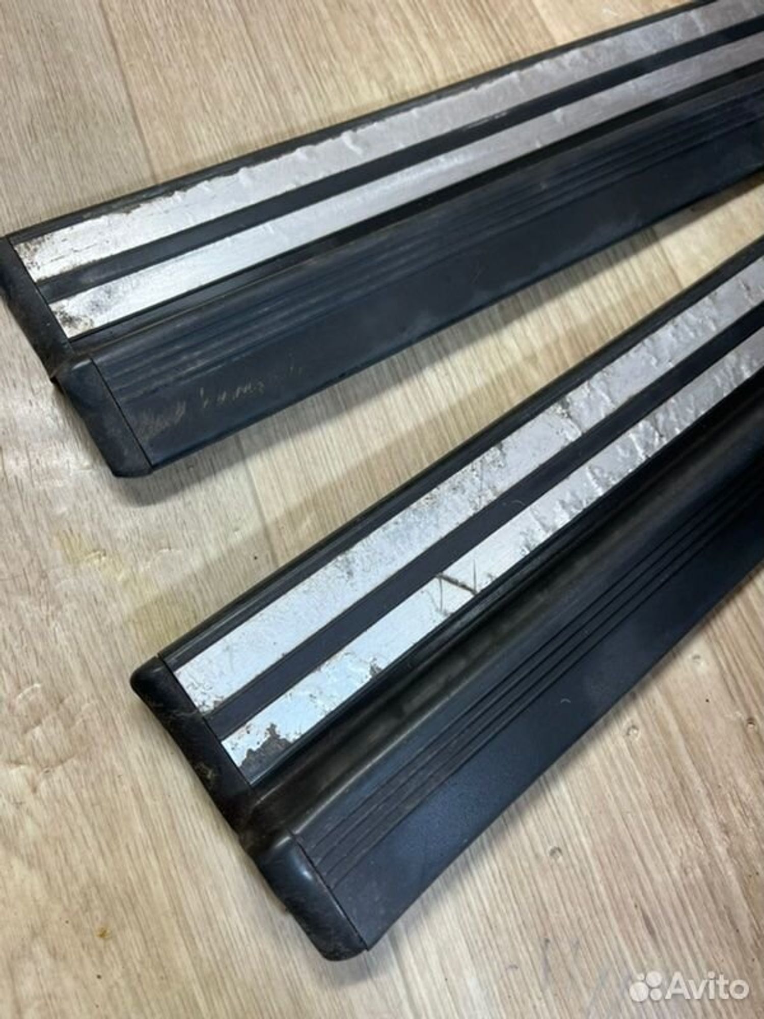 Декоративная накладка порога Mercedes E240 W210, 1000 рублей, Семиозерка