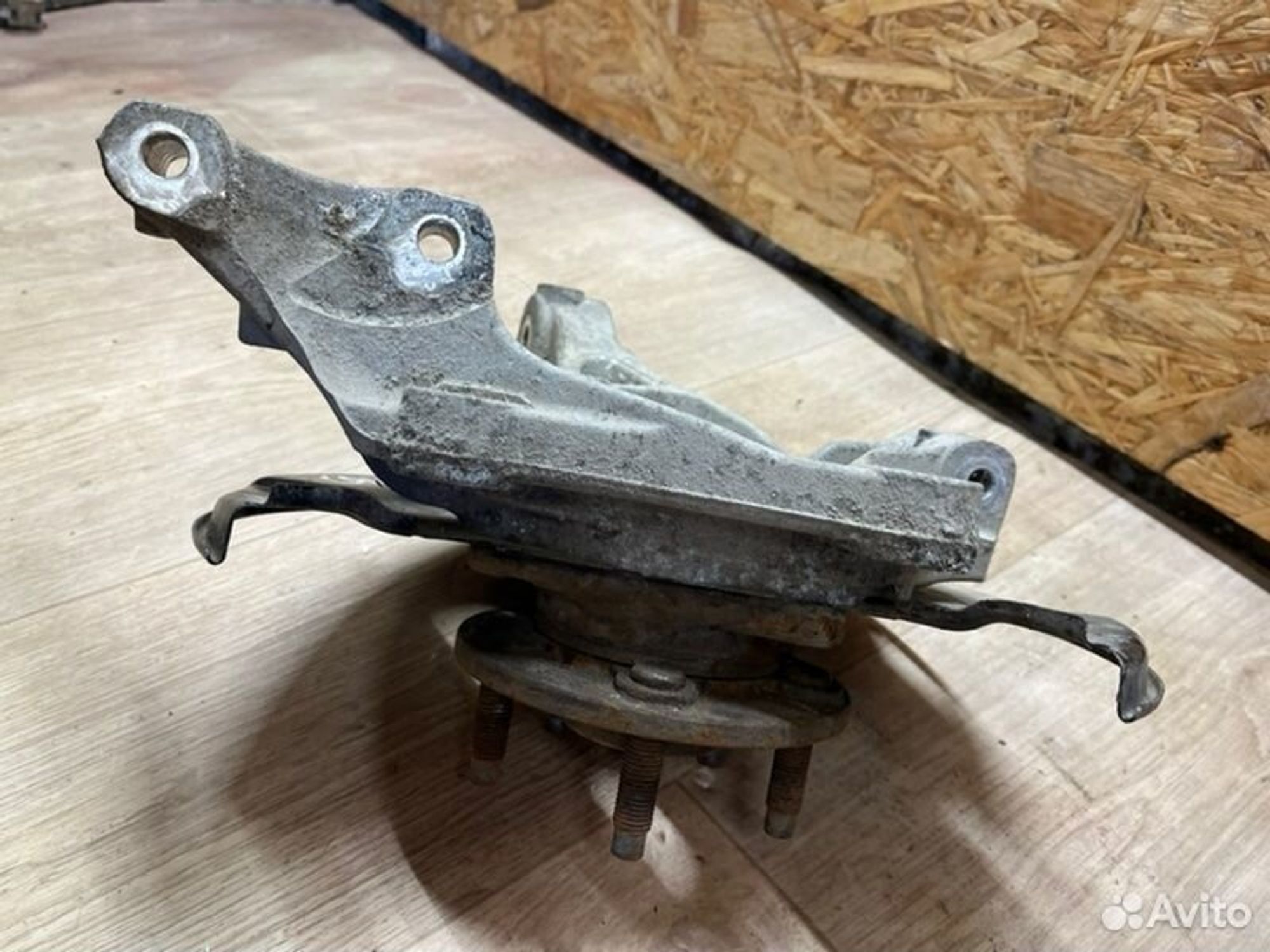 Кулак поворотный передний правый Chevrolet Cruz, 3000 рублей, Семиозерка