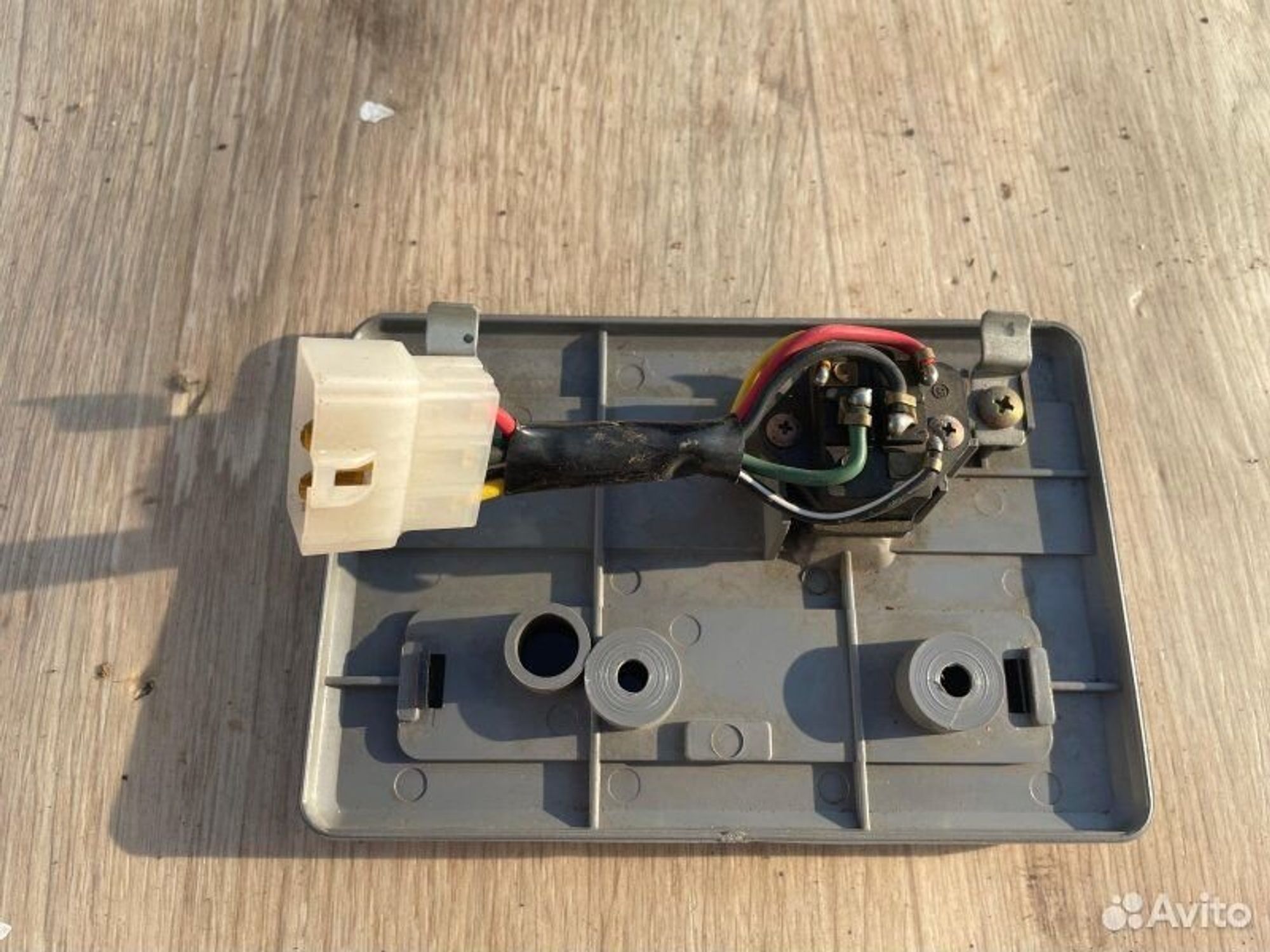 Кнопка открытия люка Mitsubishi Pajero 6G72 1993, 1100 рублей, Семиозерка