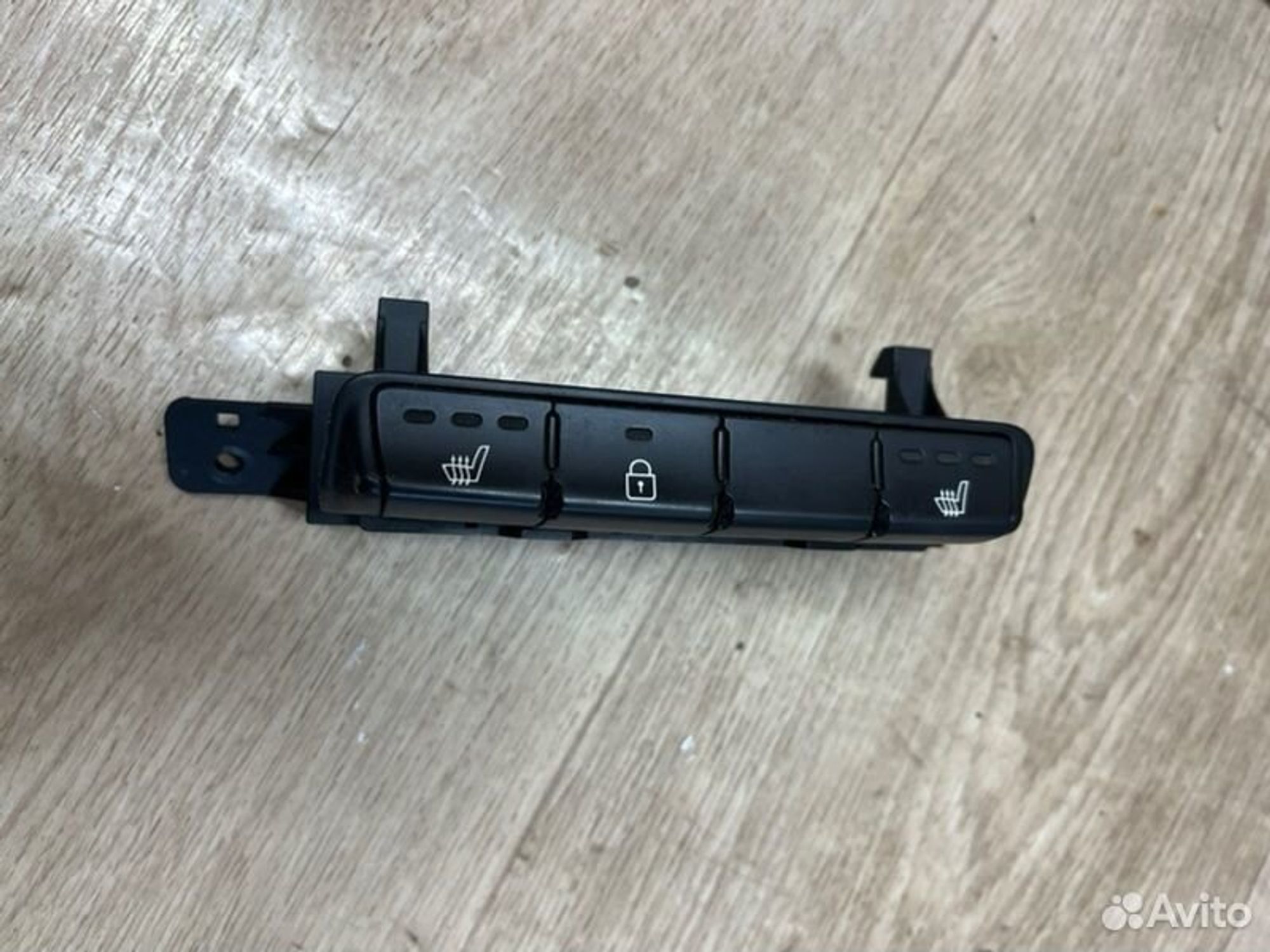 Блок кнопок подогрева сидений Kia Ceed JD G4FG, 2200 рублей, Семиозерка