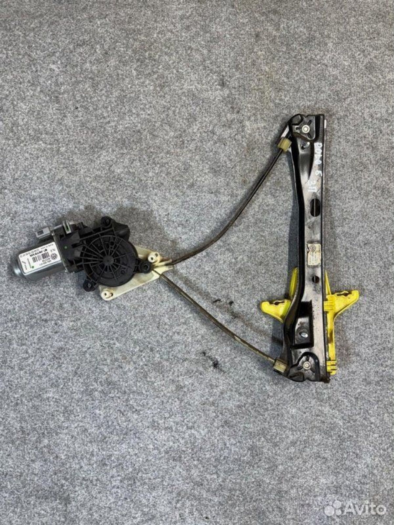 Стеклоподьемник задний правый Volkswagen Polo CFN, 2000 рублей, Семиозерка