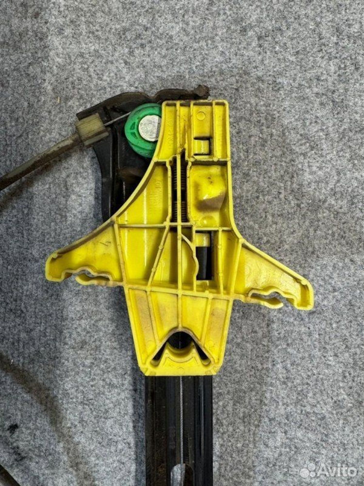 Стеклоподьемник задний правый Volkswagen Polo CFN, 2000 рублей, Семиозерка