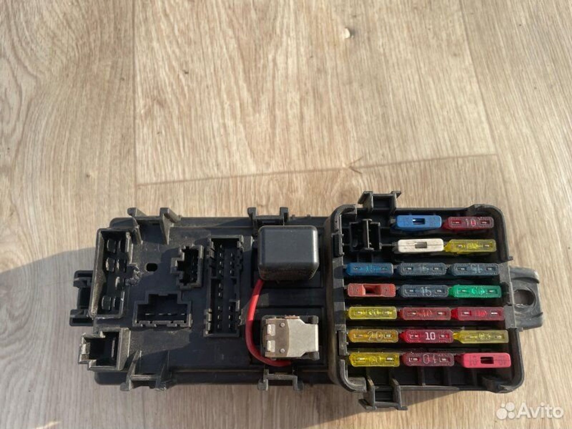 Блок предохранителей Mitsubishi Pajero 6G72 1993, 1800 рублей, Семиозерка