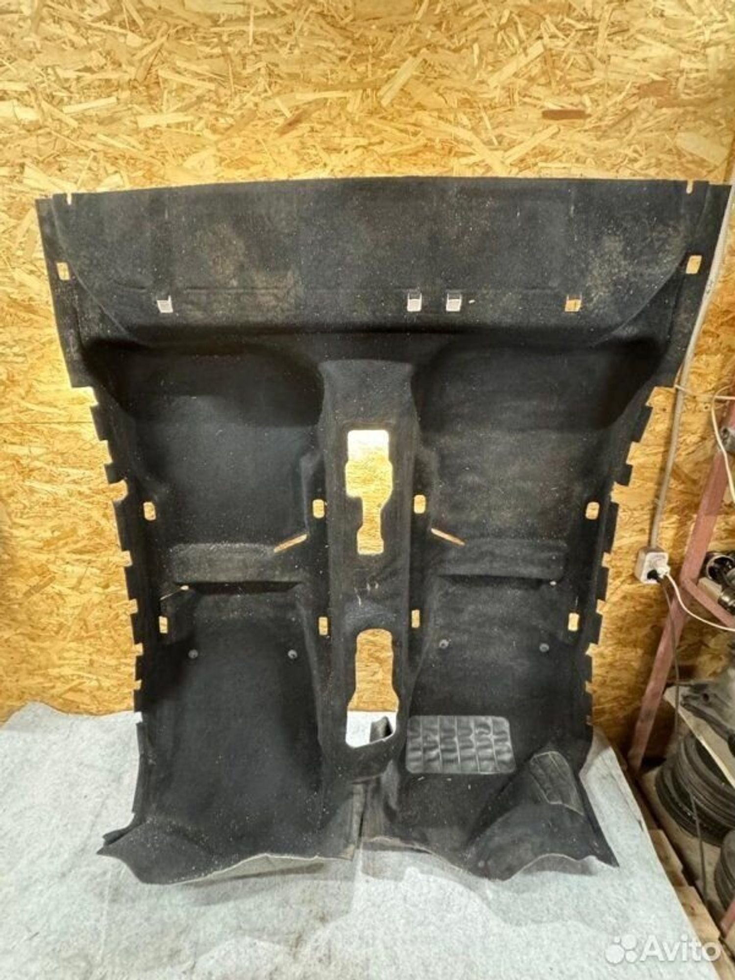 Ковролин салона Volkswagen Polo CFN 2012, 3000 рублей, Семиозерка