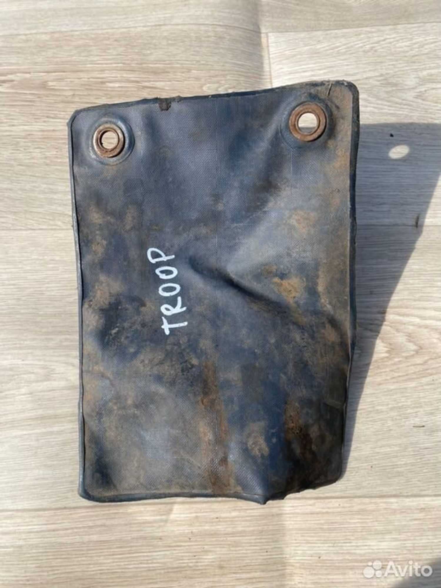 Бачок омывателя заднего стекла Isuzu Trooper 4JB1, 1000 рублей, Семиозерка