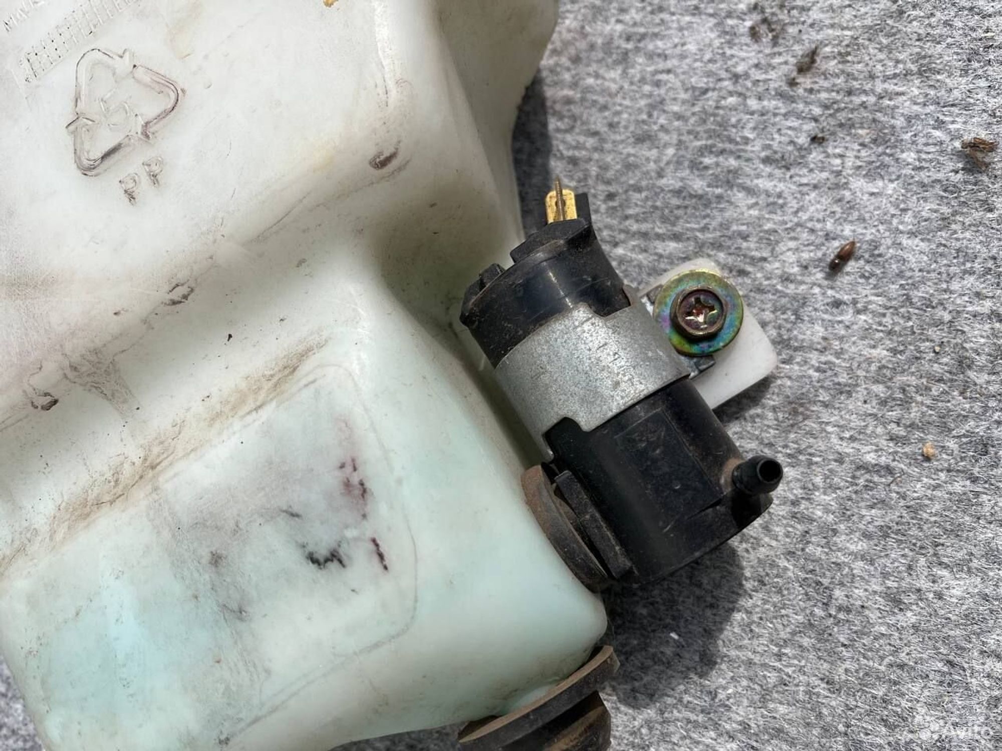 Бачок омывателя заднего стекла Mitsubishi Pajero 2, 1000 рублей, Семиозерка