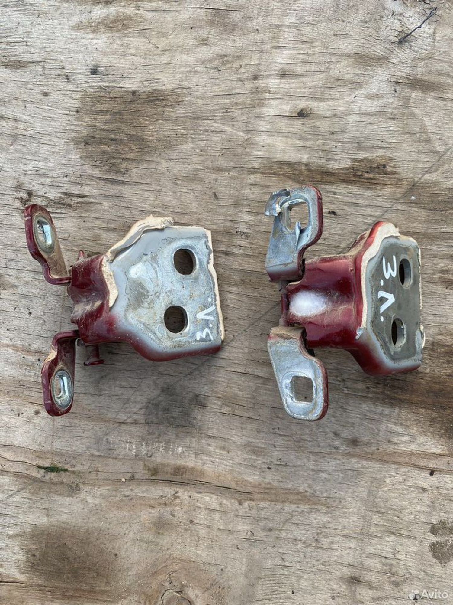 Петли задней левой двери Logan Largus, 800 рублей, Семиозерка