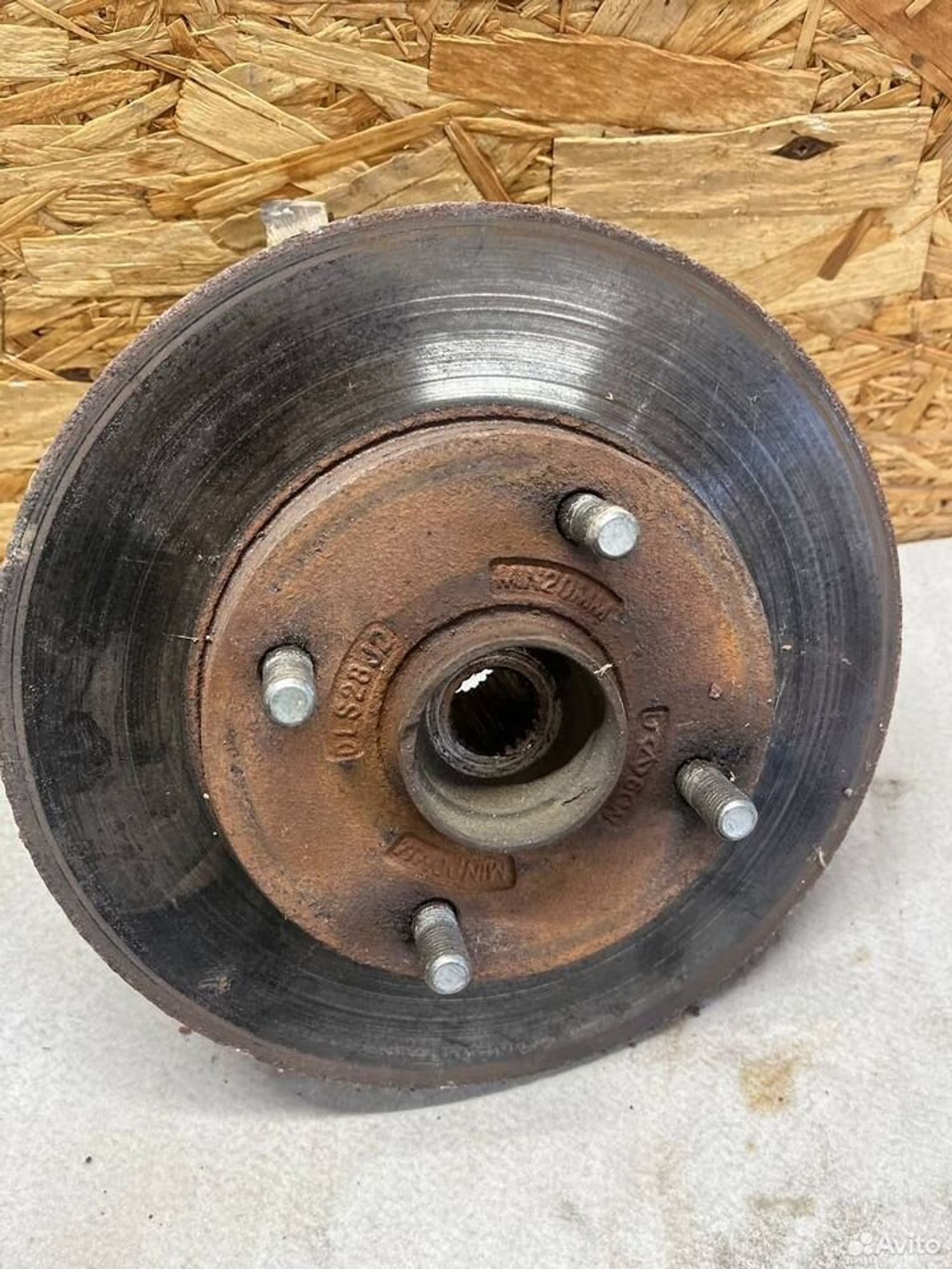 Кулак поворотный правый Chery Bonus a13, 1500 рублей, Семиозерка