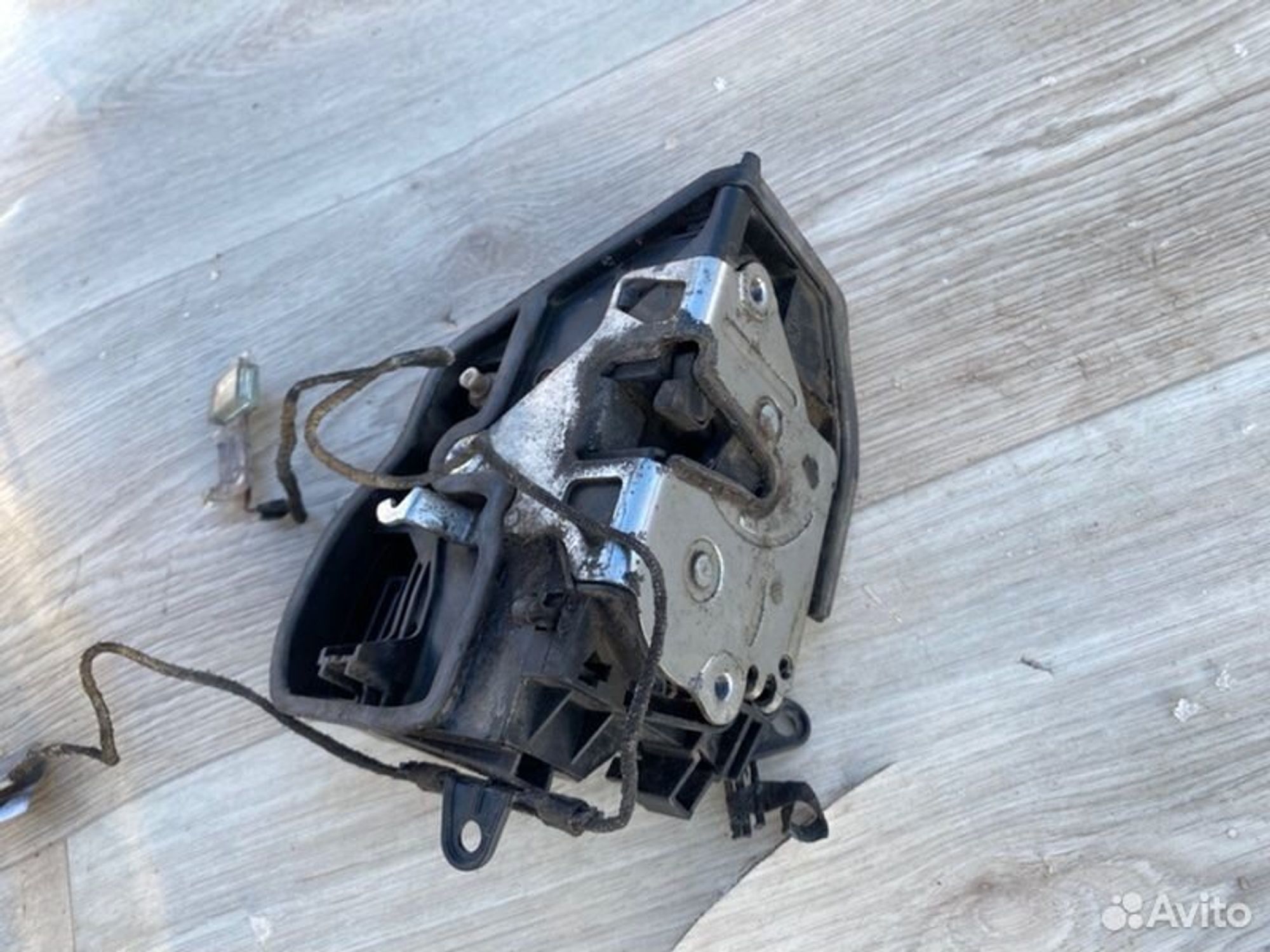 Замок боковой двери задний правый Bmw 1 E87 M47D20, 1500 рублей, Семиозерка