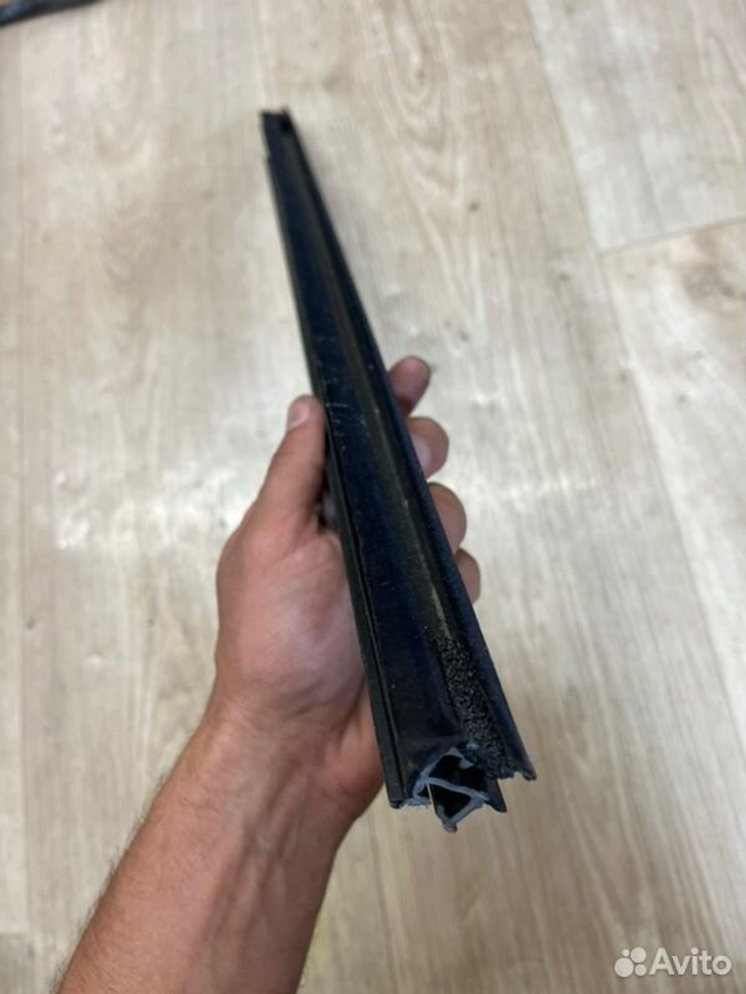 Уплотнитель стекла двери задний левый Mazda 3 BM, 900 рублей, Семиозерка