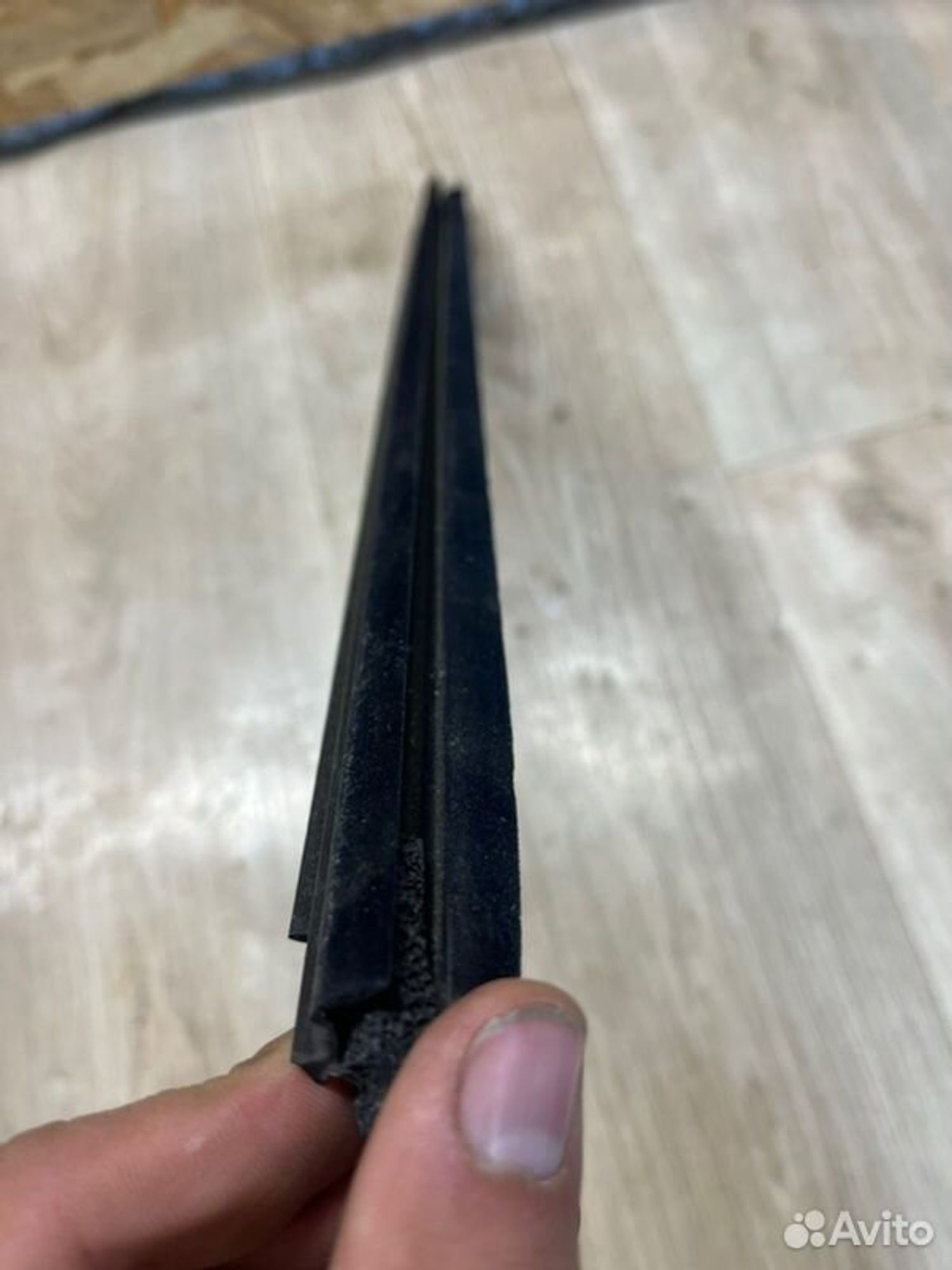 Уплотнитель стекла двери задний левый Mazda 3 BM, 900 рублей, Семиозерка