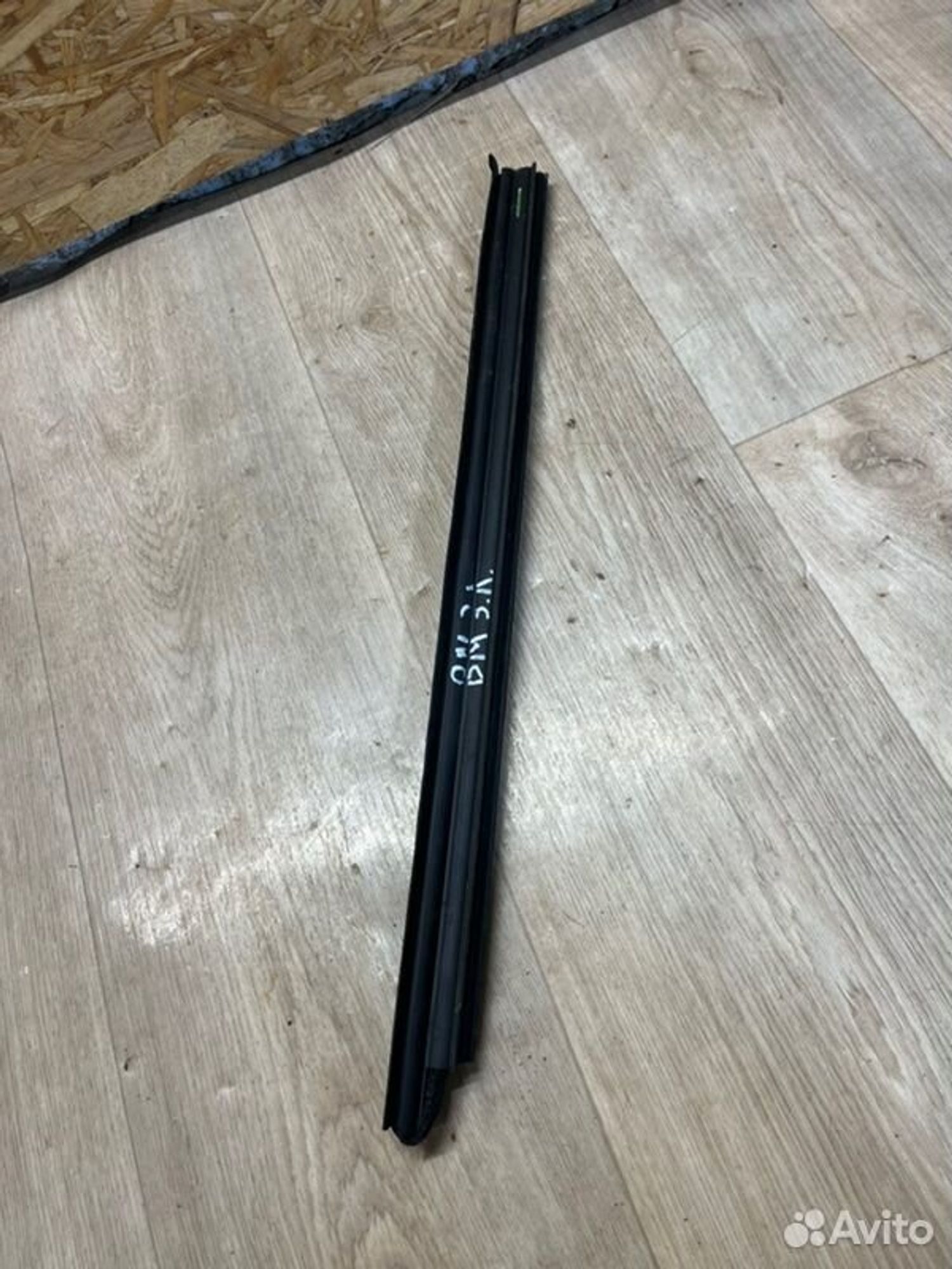 Уплотнитель стекла двери задний левый Mazda 3 BM, 900 рублей, Семиозерка