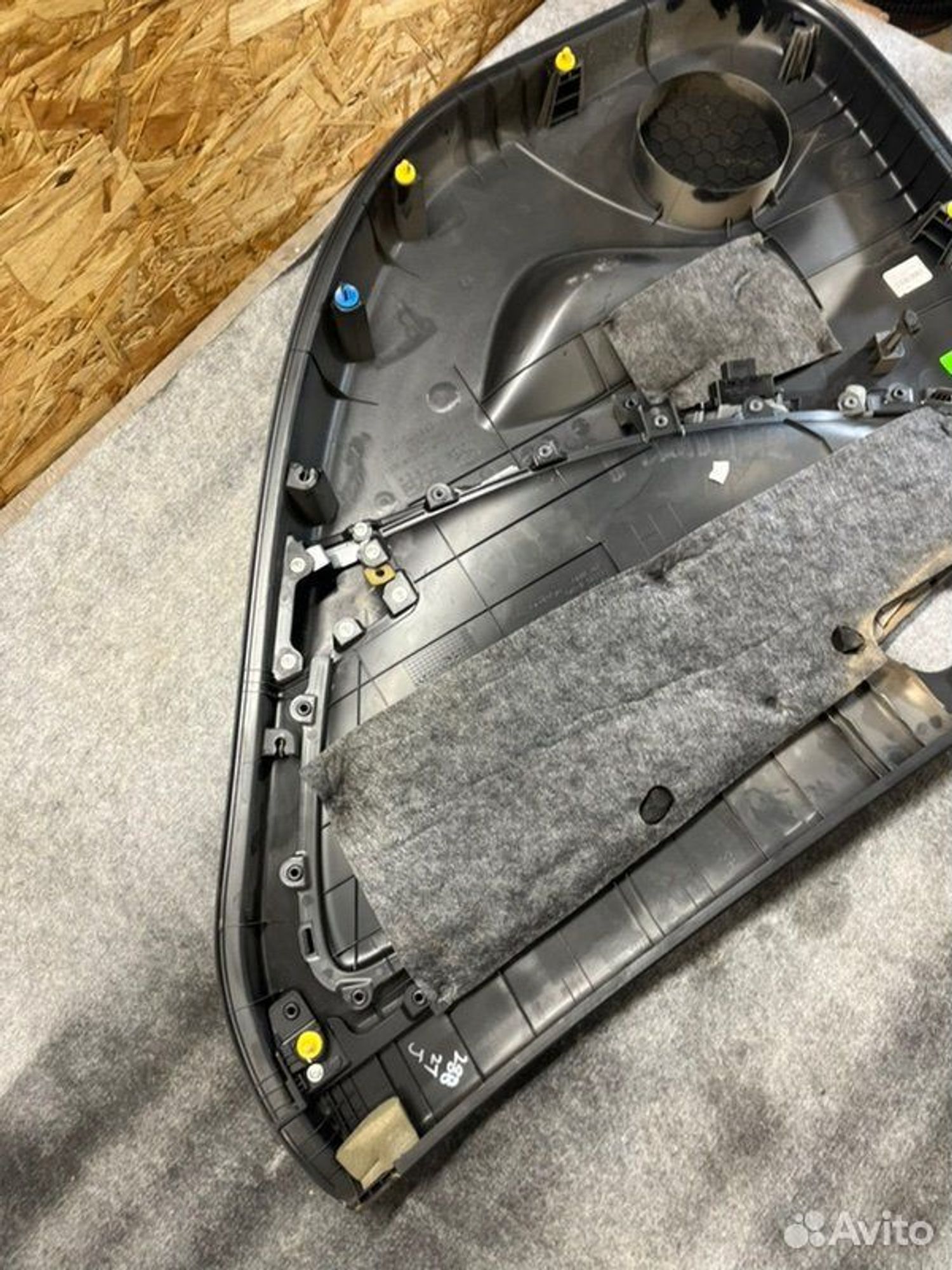 Обшивка боковой двери задняя левая Hyundai Solaris, 1200 рублей, Семиозерка