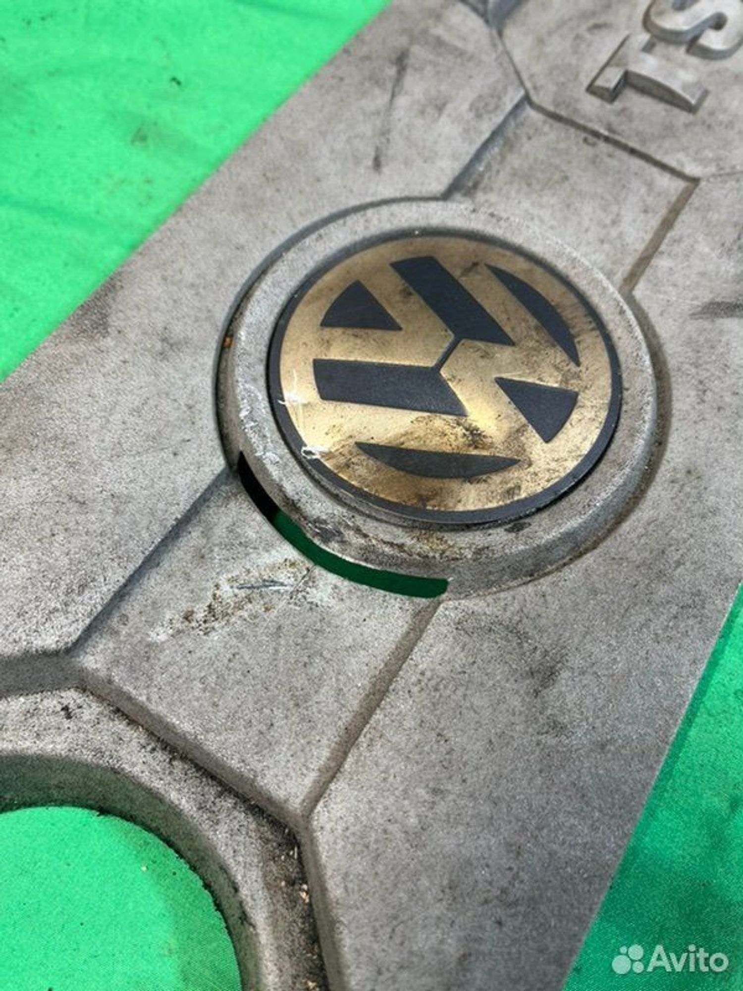 Декоративная крышка двигателя Volkswagen Tiguan, 700 рублей, Семиозерка