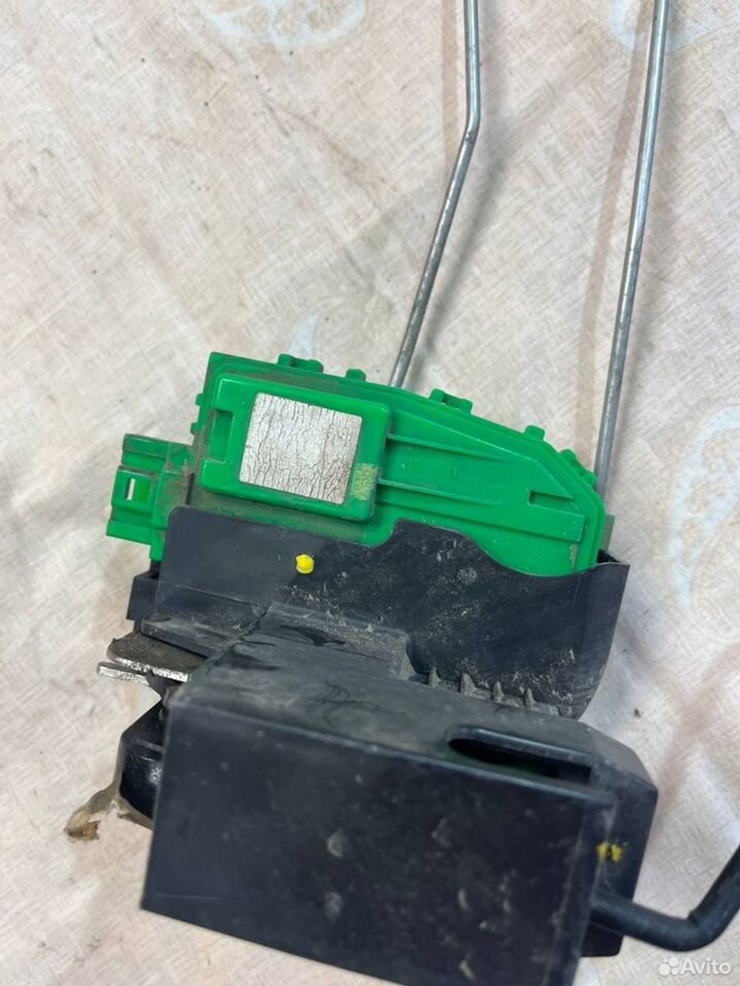 Замок задней левой двери Solaris 1, 1000 рублей, Семиозерка