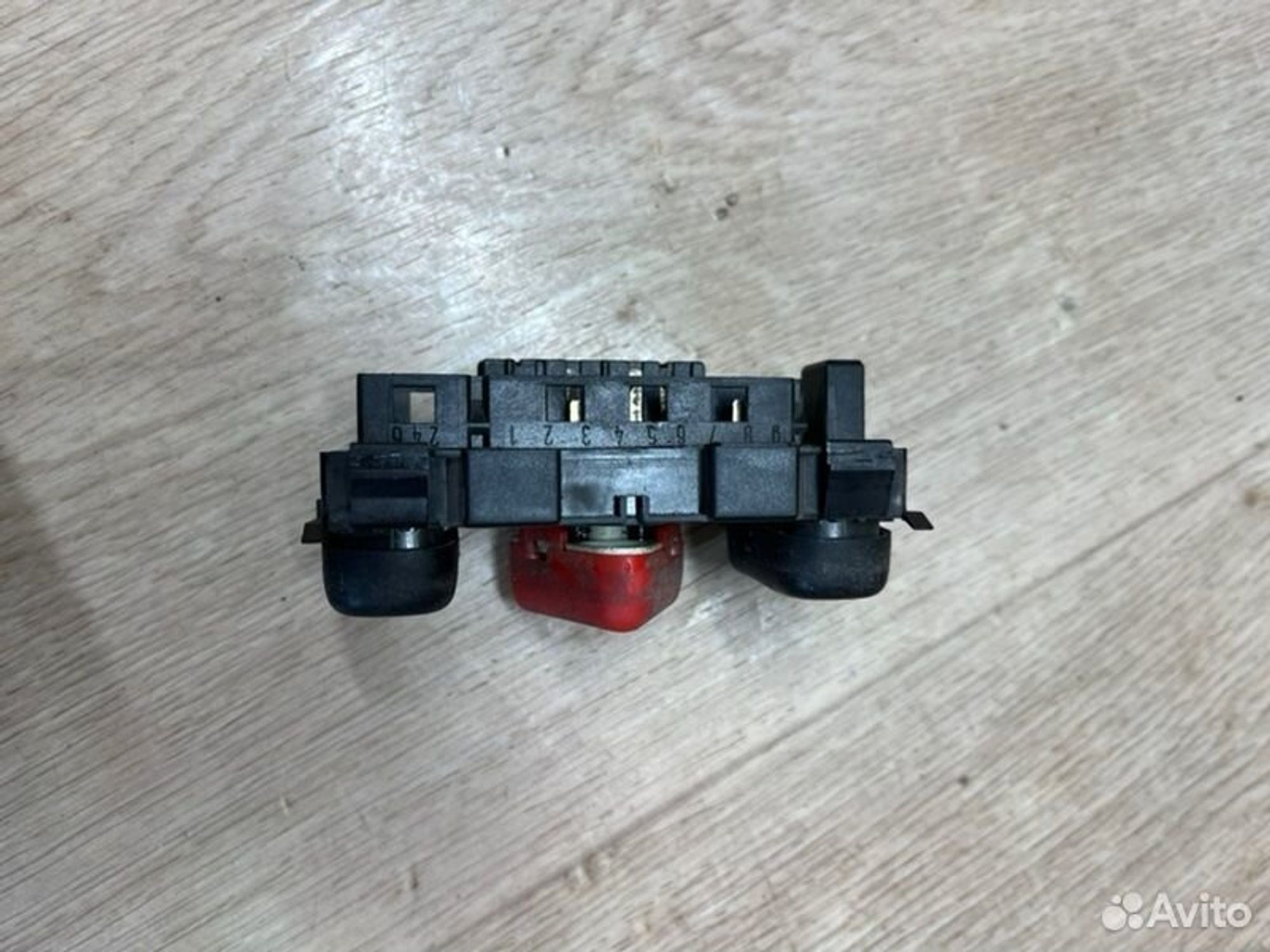 Кнопка аварийной сигнализации Mercedes E240 W210, 15 рублей, Семиозерка