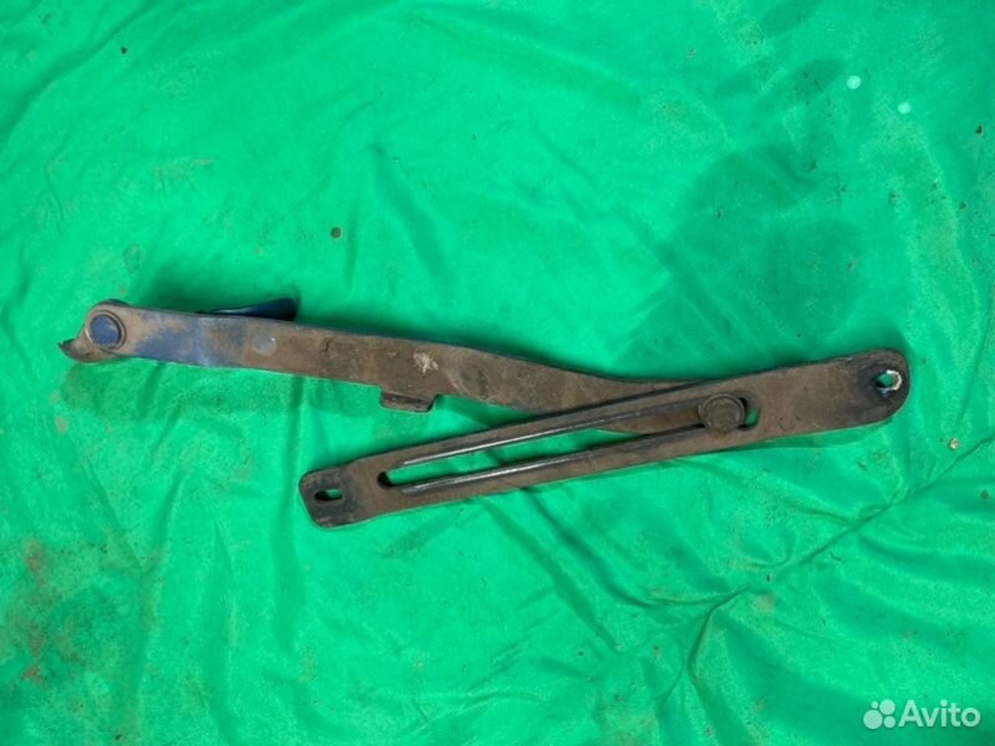 Ограничитель двери Mitsubishi Pajero 6G72 1993, 1000 рублей, Семиозерка