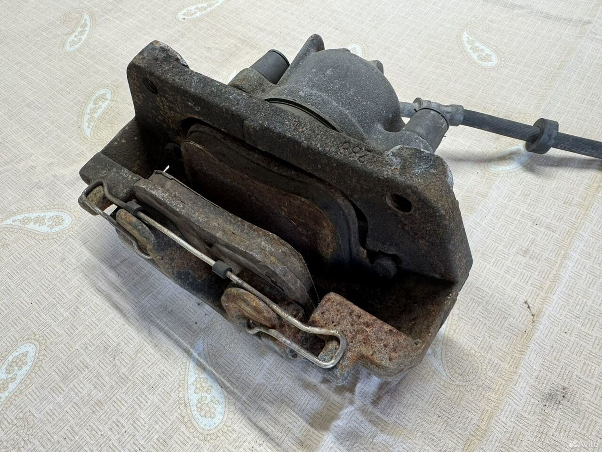 Суппорт передний правый Volvo s60 xc70 xc90, 2000 рублей, Семиозерка