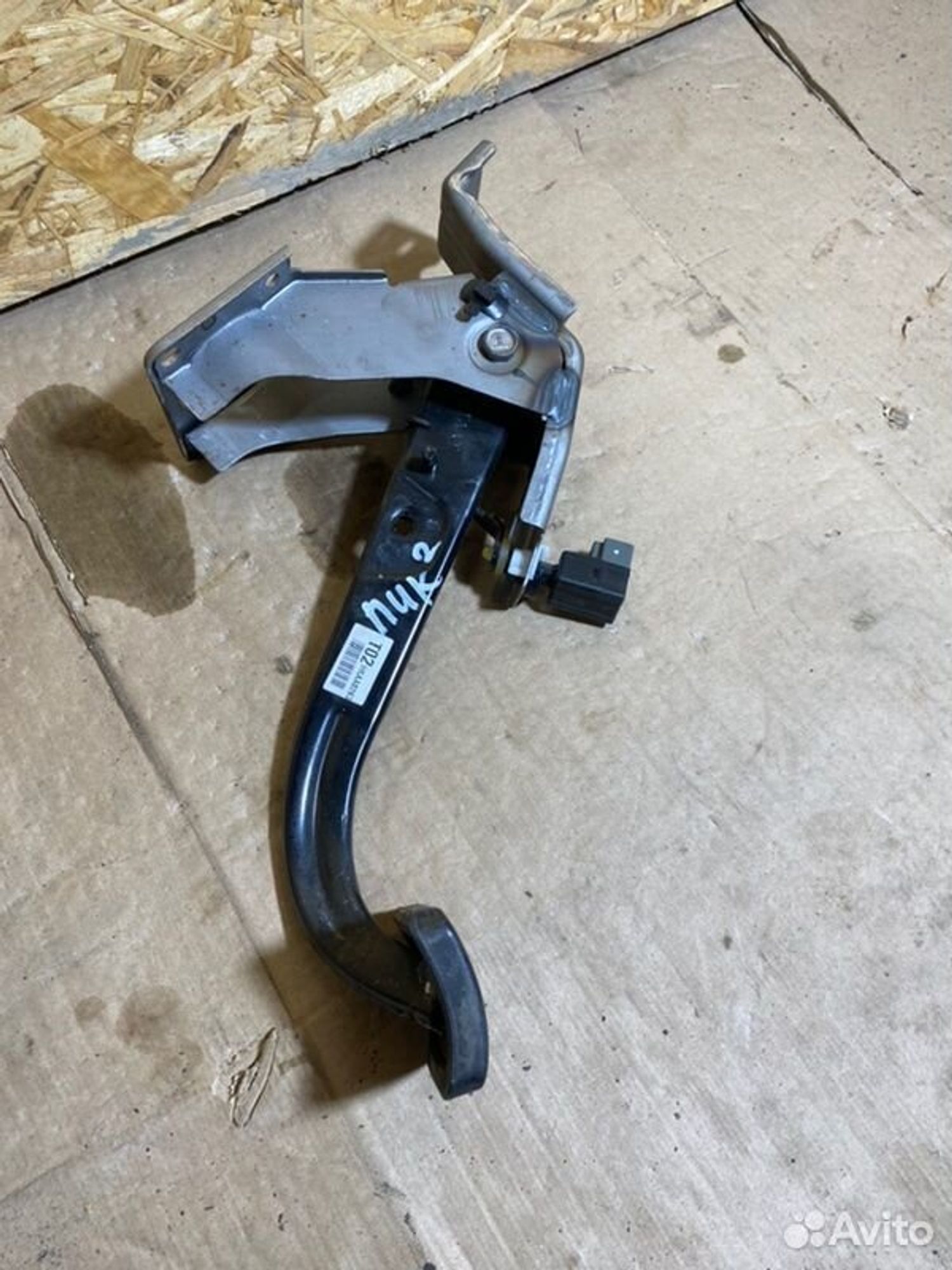 Педаль тормоза Kia Picanto 2 G4LA 2013, 1000 рублей, Семиозерка