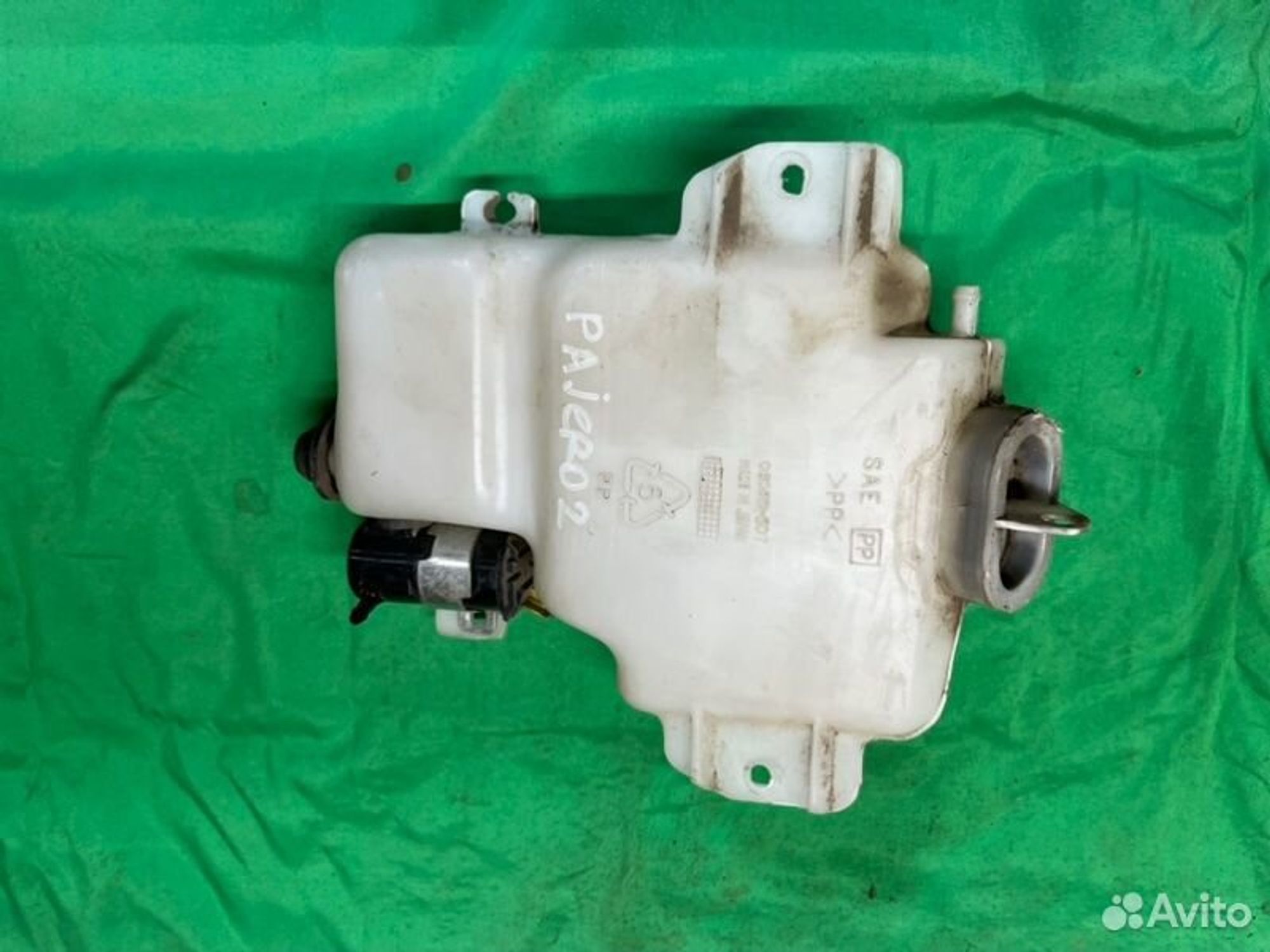 Бачок омывателя заднего стекла Mitsubishi Pajero, 1000 рублей, Семиозерка