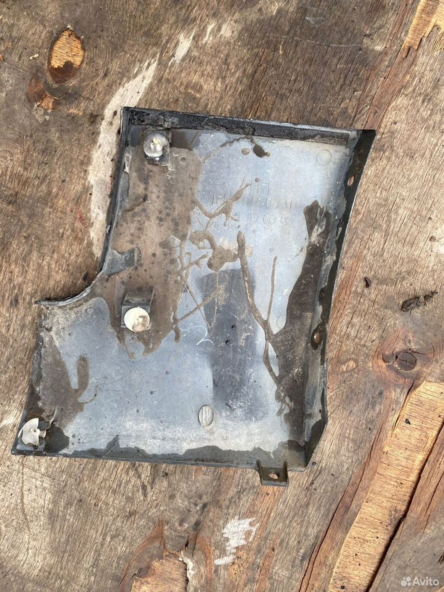 Пластик крыла нижний mazda milenia, 1500 рублей, Семиозерка