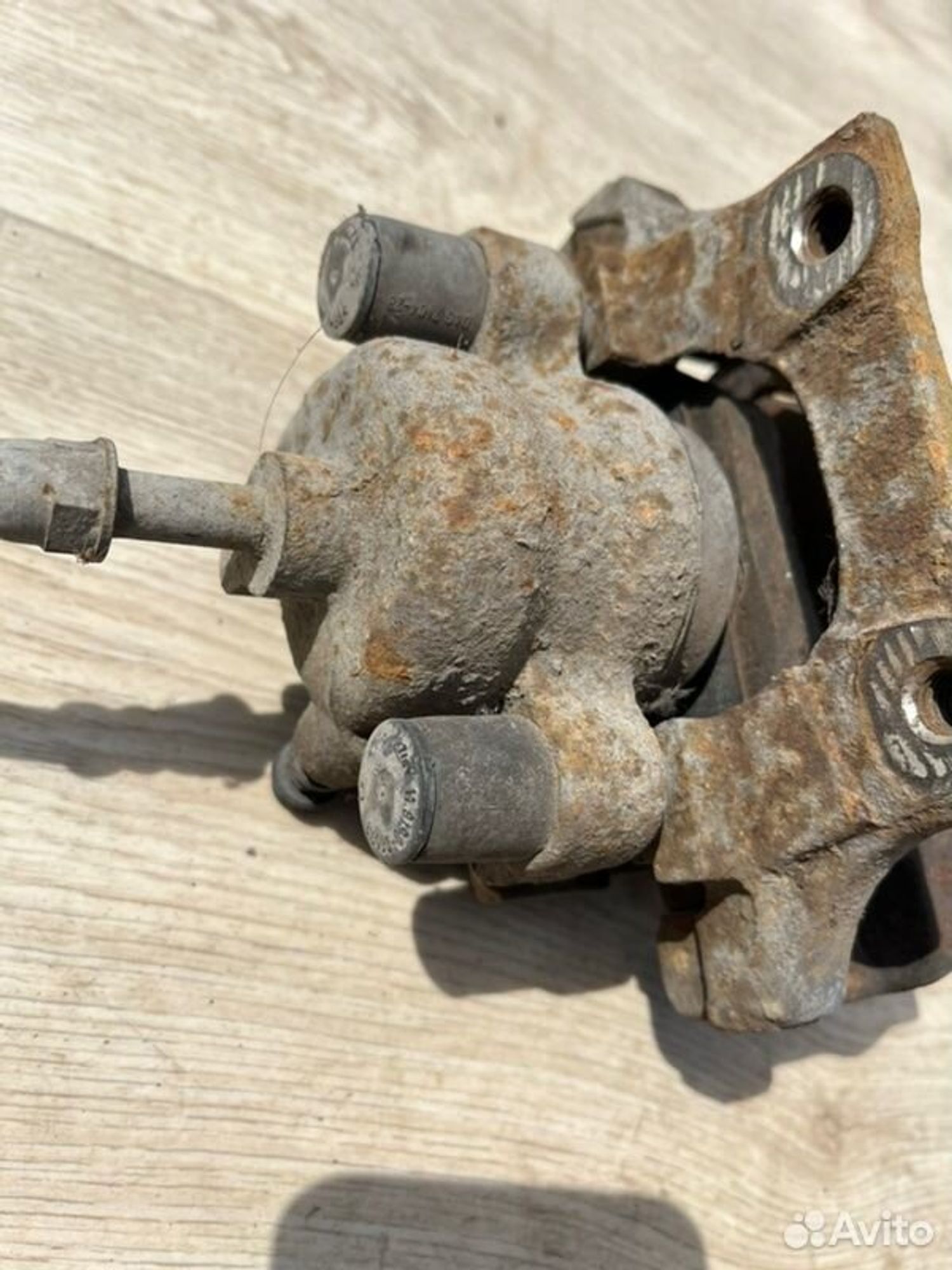 Суппорт тормозной задний левый Bmw 1 E87 M47D20, 2000 рублей, Семиозерка