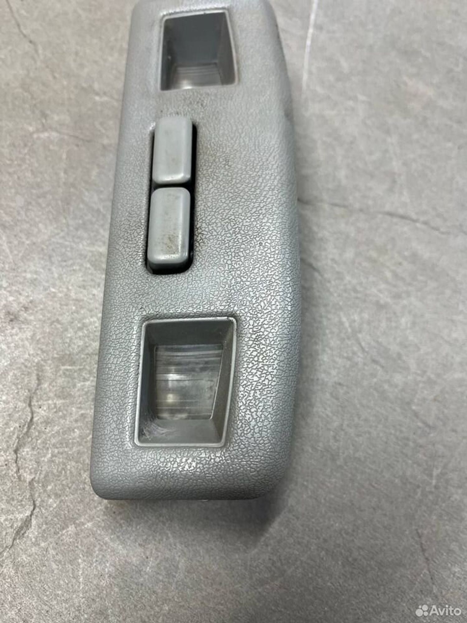 Плафон освещения салона Mitsubishi Pajero 2, 1000 рублей, Семиозерка