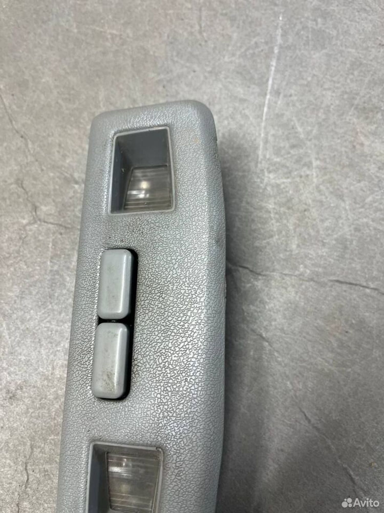 Плафон освещения салона Mitsubishi Pajero 2, 1000 рублей, Семиозерка