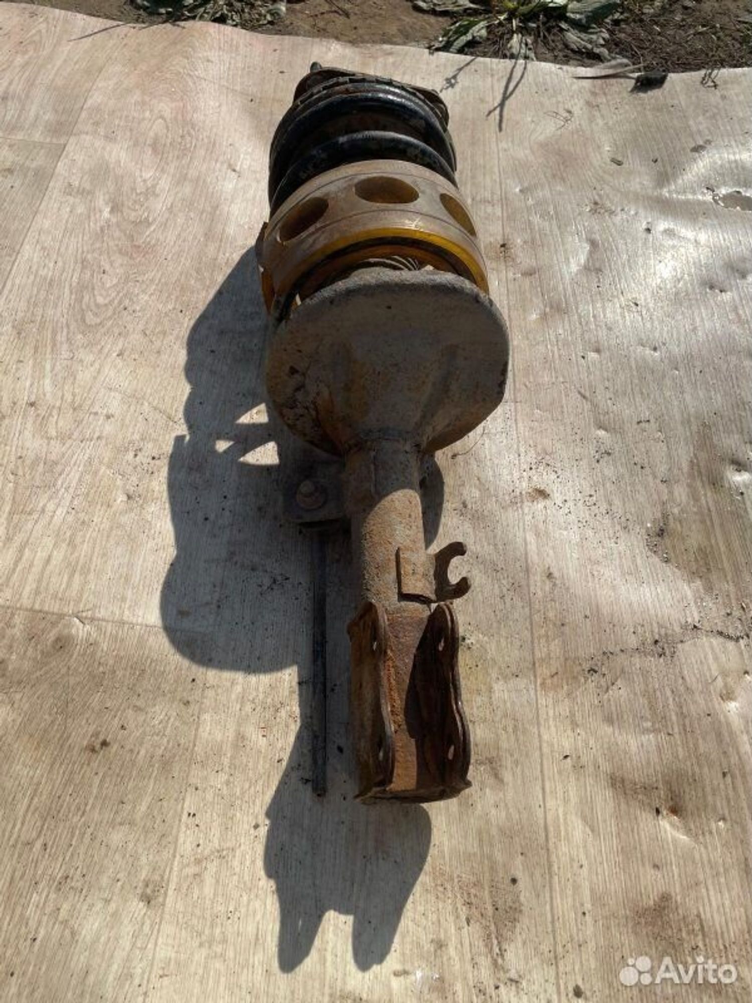 Стойка подвески передняя правая Kia Spectra SD S6D, 3000 рублей, Семиозерка