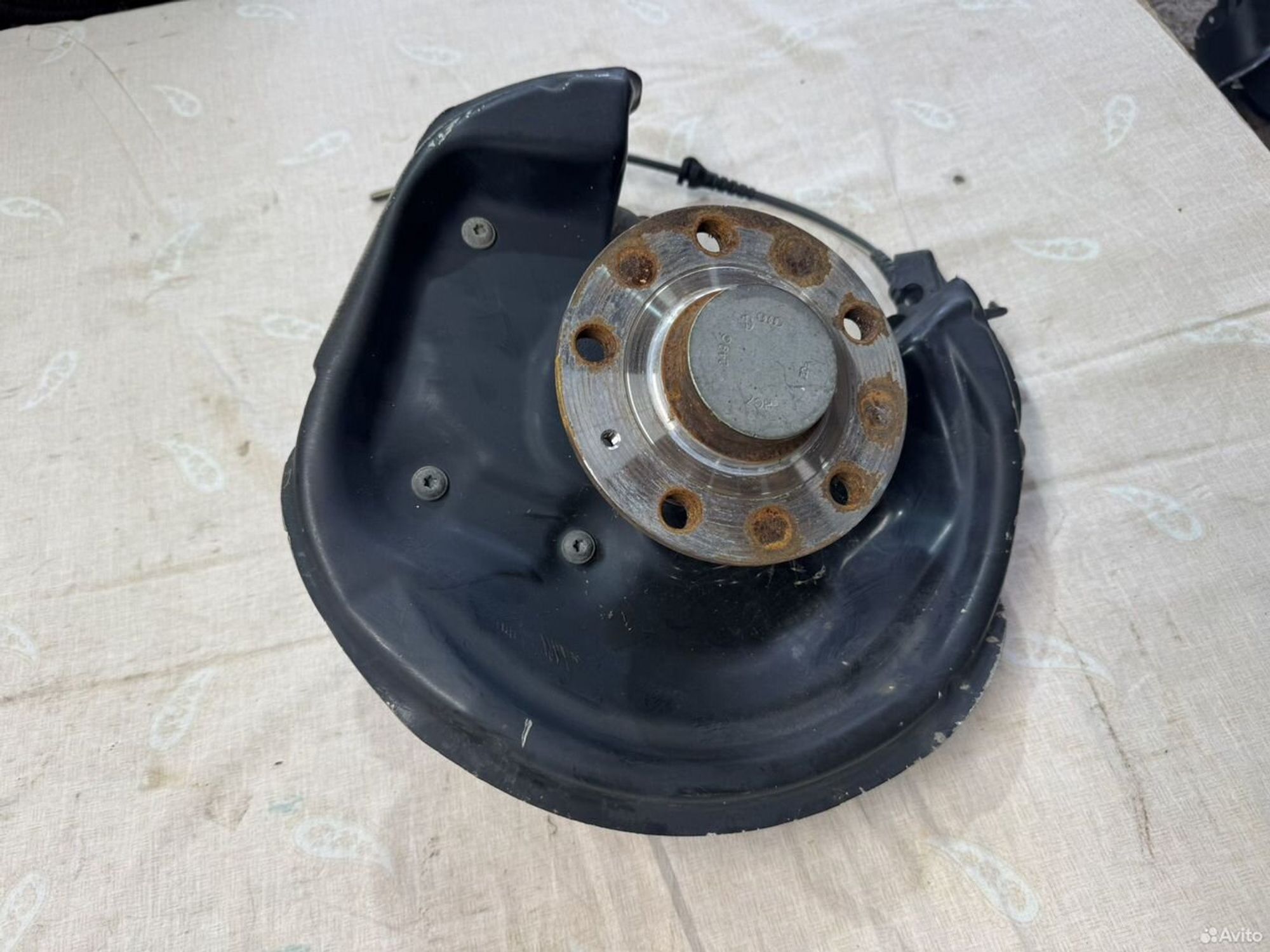 Кулак поворотный задний левый Jetta 6, 5500 рублей, Семиозерка