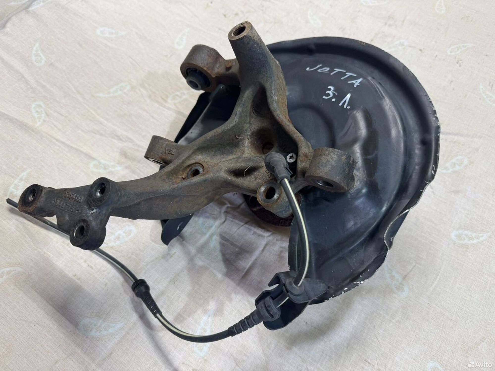 Кулак поворотный задний левый Jetta 6, 5500 рублей, Семиозерка