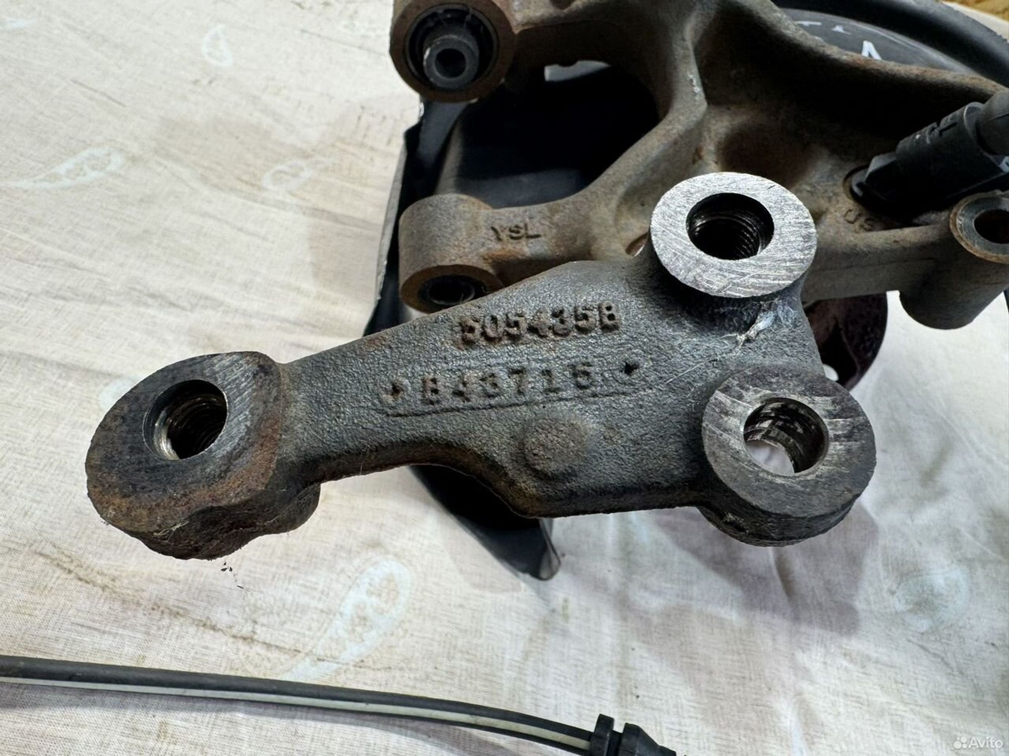 Кулак поворотный задний левый Jetta 6, 5500 рублей, Семиозерка