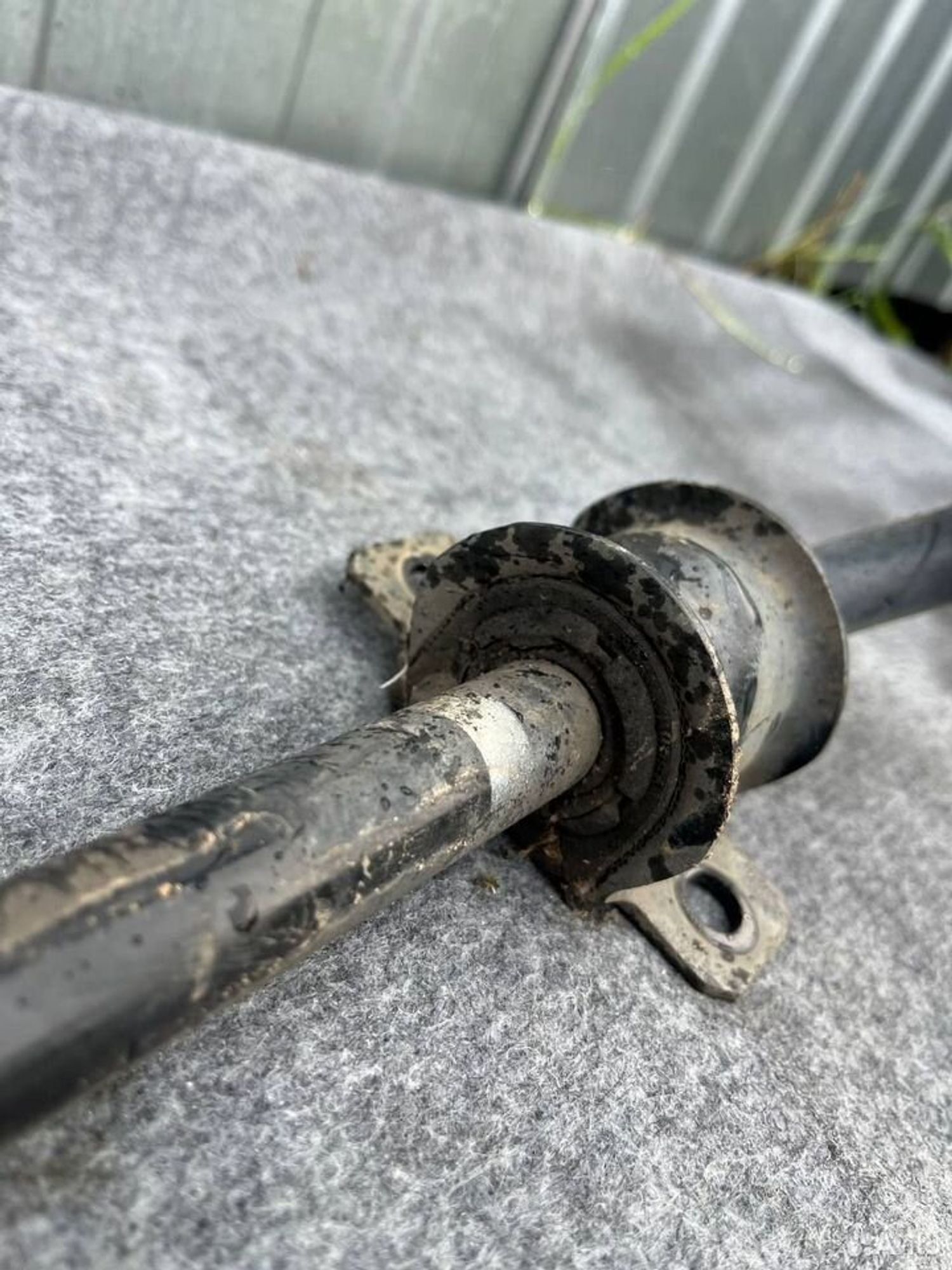 Передний стабилизатор Mazda 3BK, 2000 рублей, Семиозерка