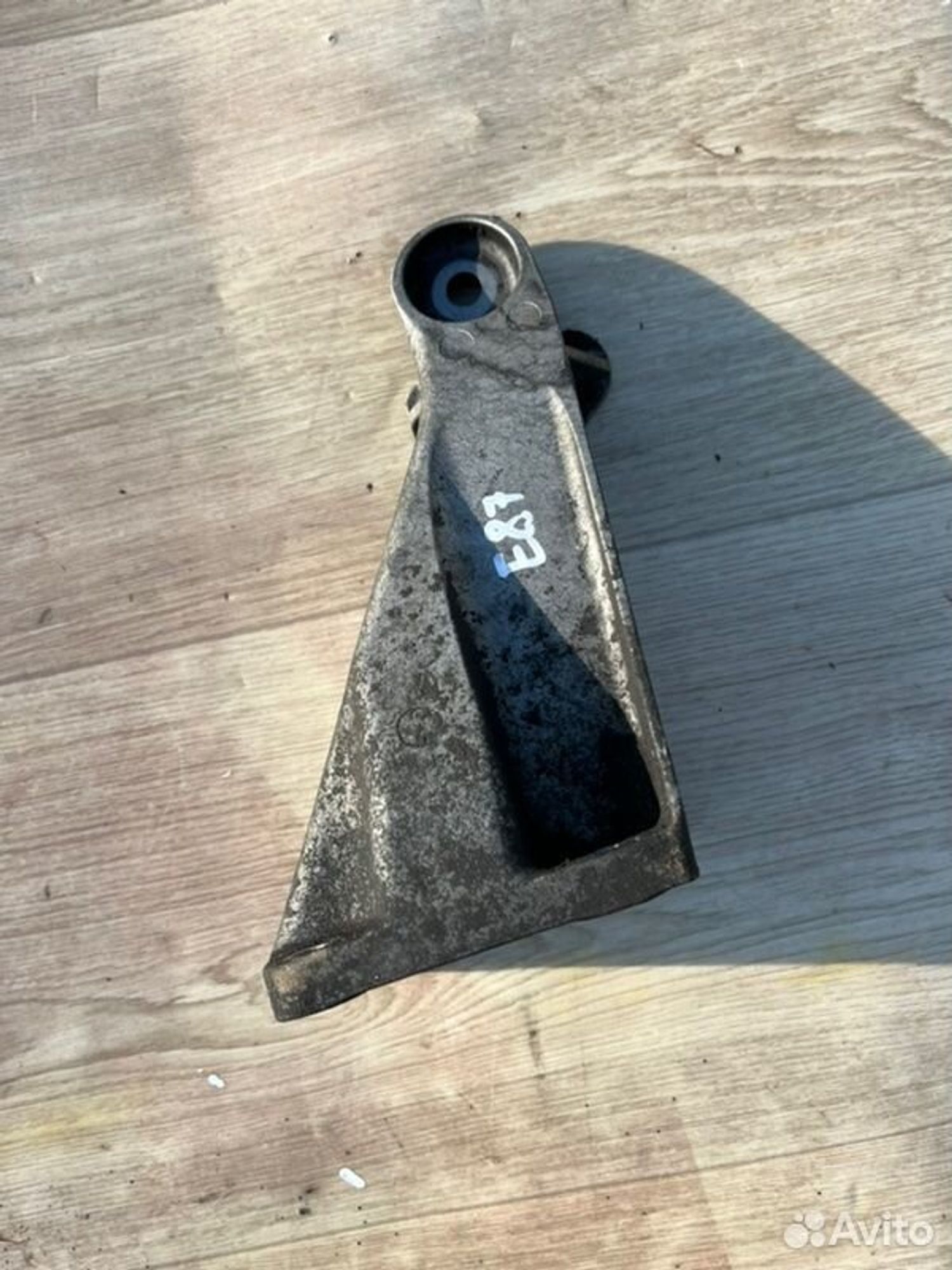 Кронштейн двигателя правый Bmw 1 E87 M47D20 2006, 1500 рублей, Семиозерка