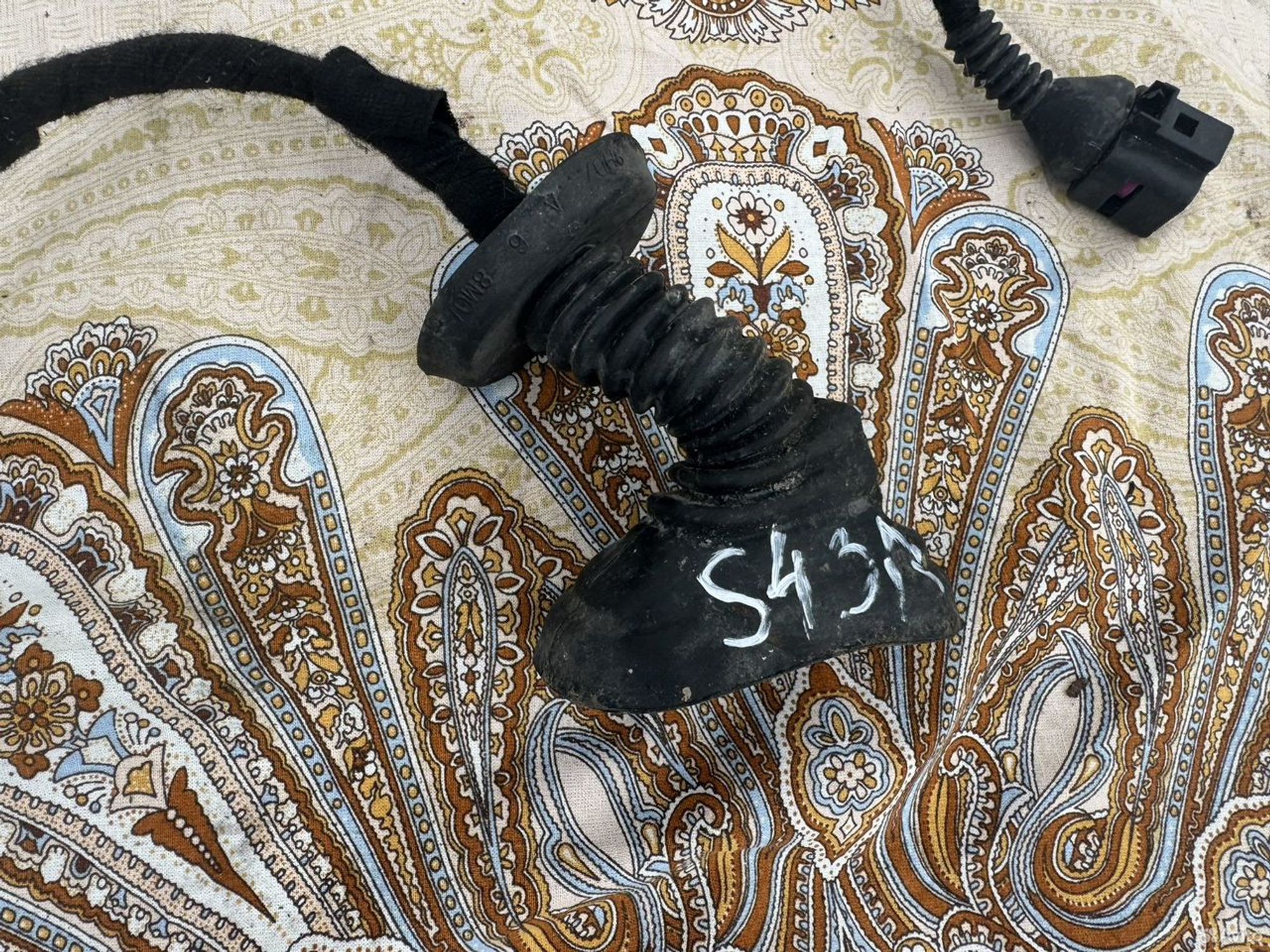 Проводка двери задняя правая Audi A4 S4 B6 B7, 1000 рублей, Семиозерка