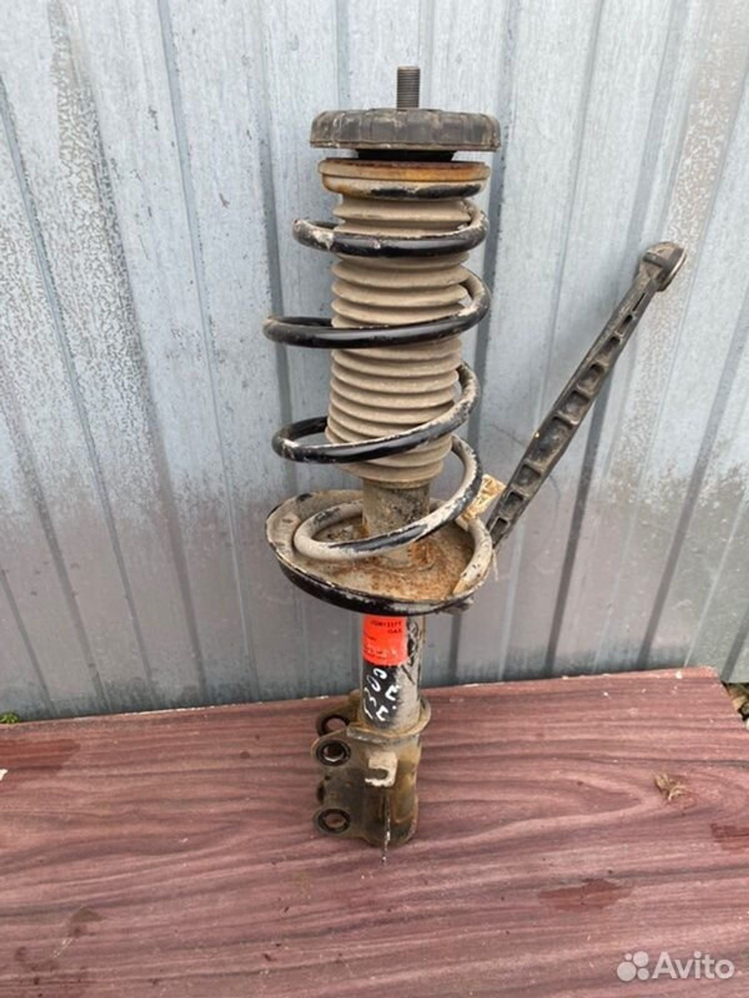 Стойка подвески Chevrolet Aveo T300 F16D4 2012, 2500 рублей, Семиозерка