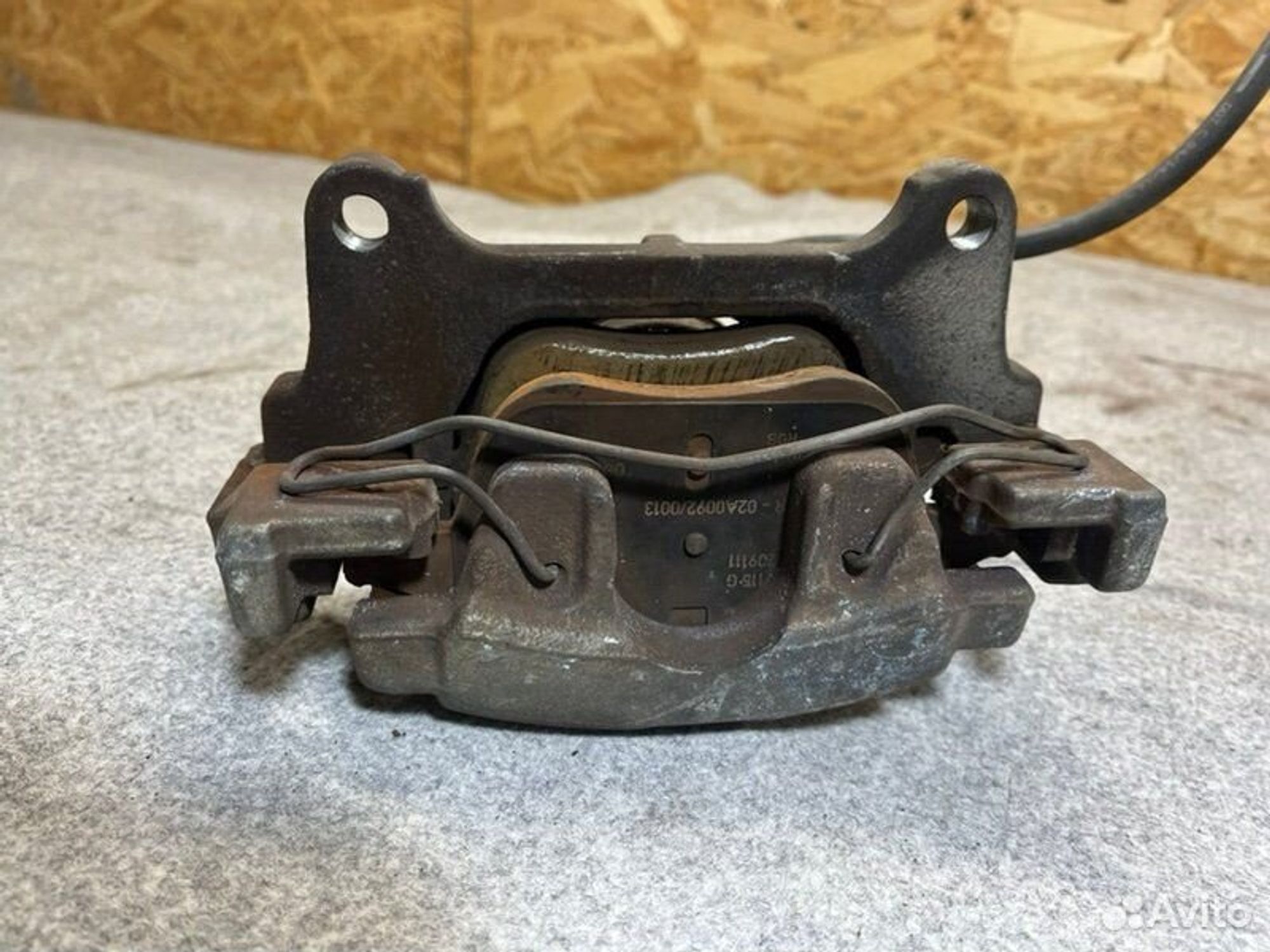 Суппорт тормозной передний левый Volkswagen Tiguan, 3000 рублей, Семиозерка