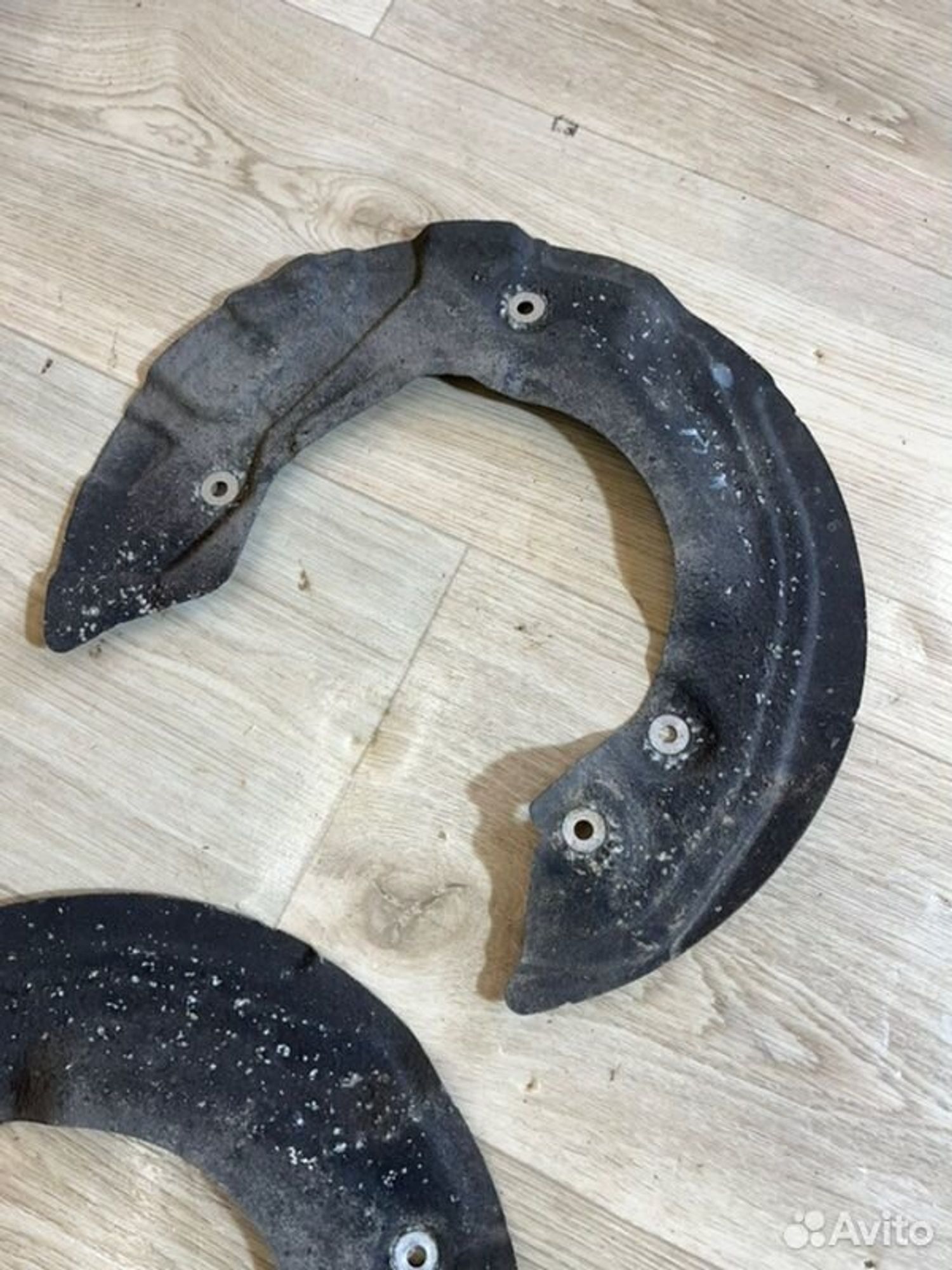 Пыльник тормозного диска передний Bmw 1 E87 M47D20, 1000 рублей, Семиозерка