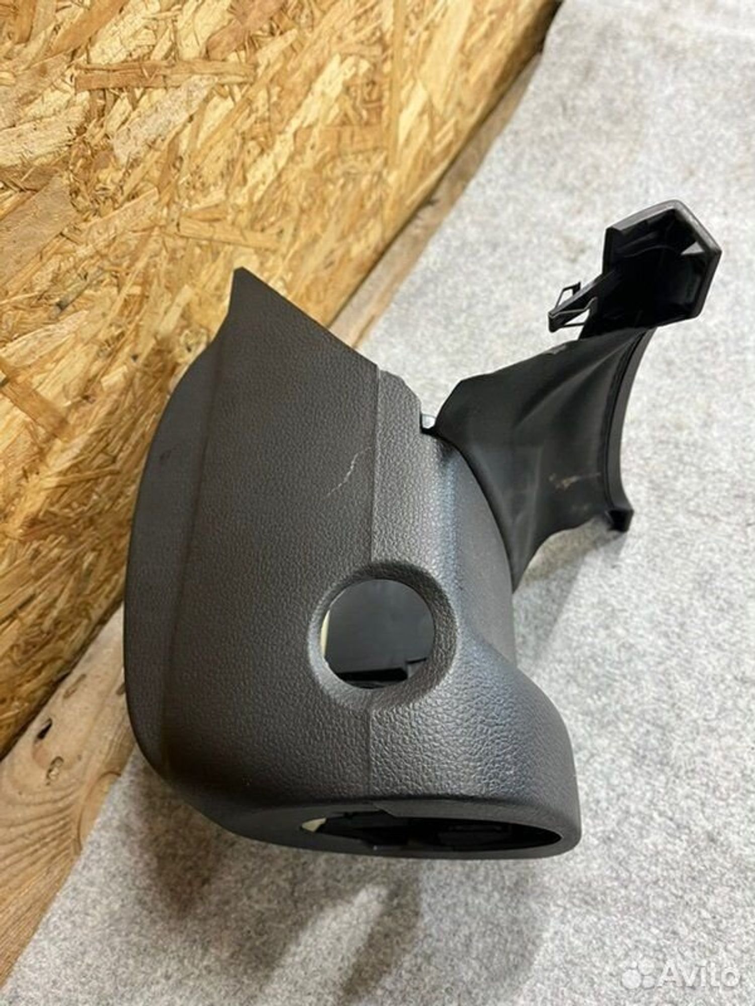 Обшивка рулевой колонки Volkswagen Tiguan SUV NF, 2000 рублей, Семиозерка