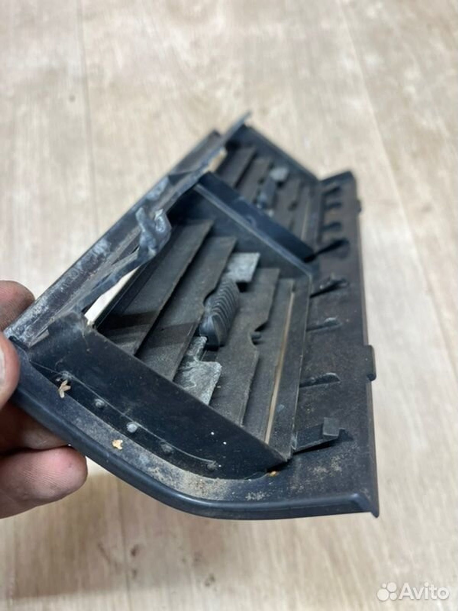 Дефлектор воздушный Mercedes E240 W210 M112911, 1000 рублей, Семиозерка