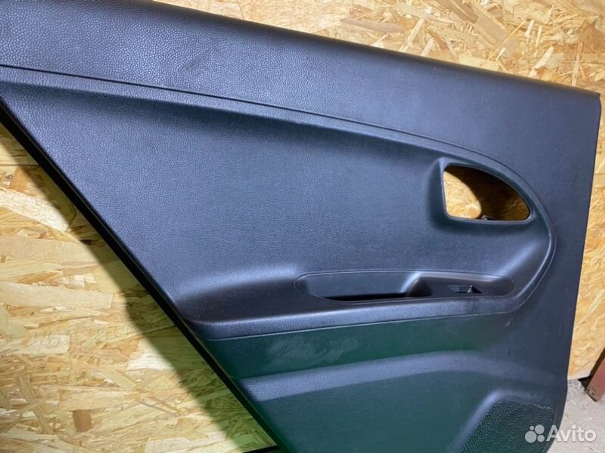 Обшивка боковой двери задняя левая Kia Picanto 2, 1300 рублей, Семиозерка