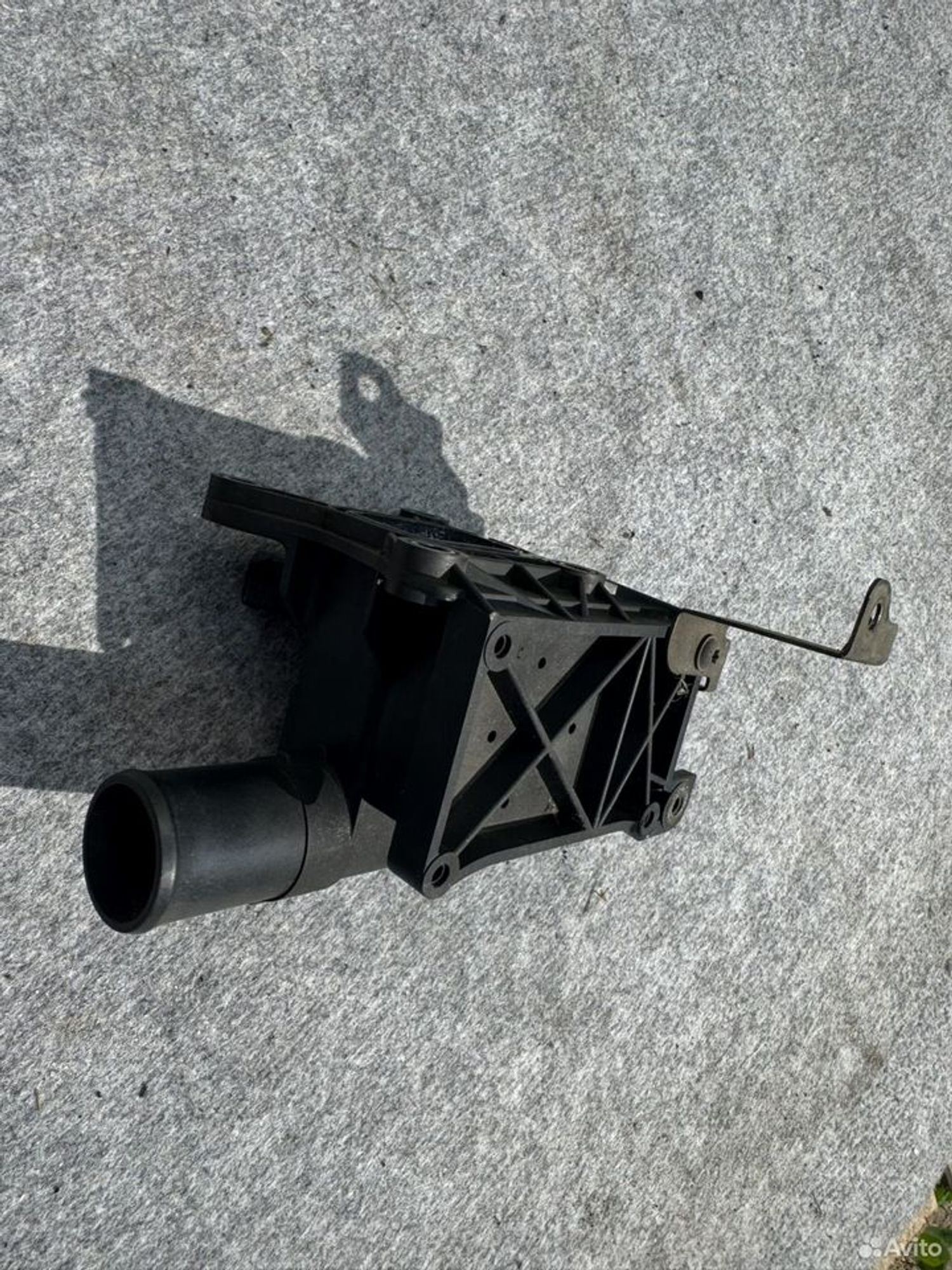 Фланец тройник системы охлаждения Mazda 3 LF 2.0, 1700 рублей, Семиозерка